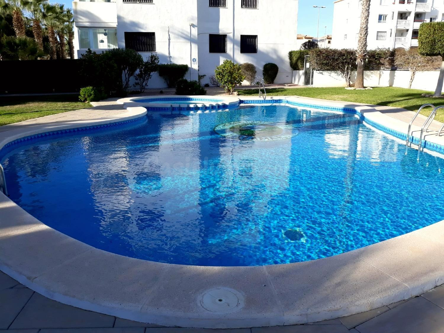 3 DORMITORIOS , 2 BAÑOS , RESIDENCIAL AZAHAR , ORIHUELA COST - foto 3