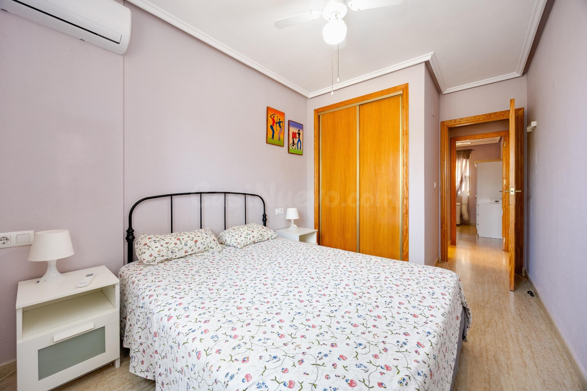 Bungalow de dos dormitorios y piscina comunitaria en Orihuel - foto 5