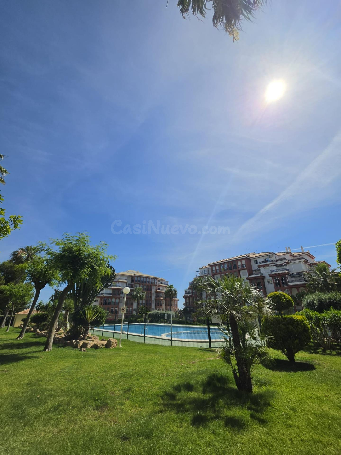 TORREBLANCA 2 HABS, GRAN TERRAZA. .SUR.. PLAZA PARKING,PISCINA COMUNITARIA. - foto 3
