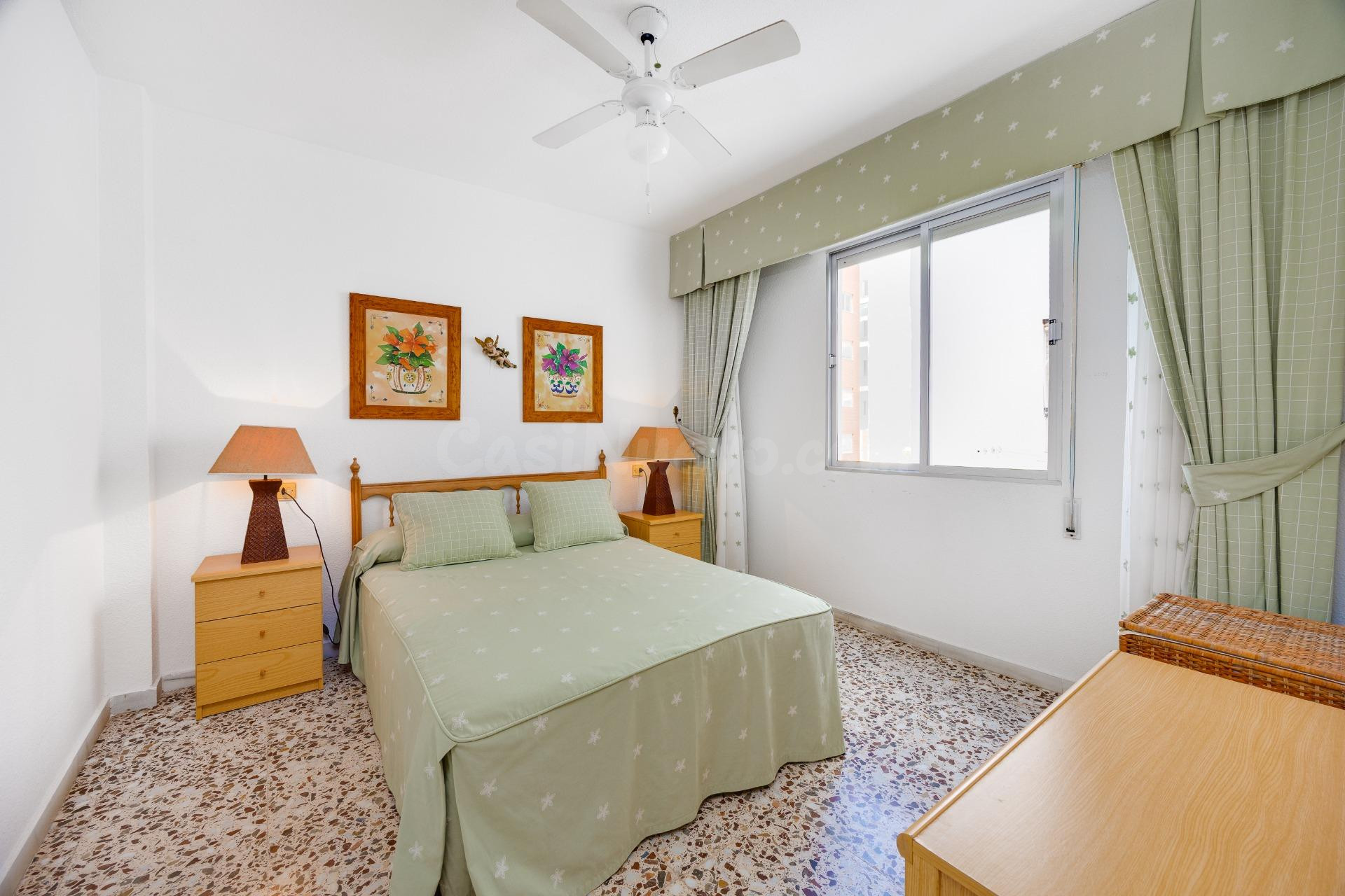 Piso de tres dormitorios a escasos 200 metros de la playa de - foto 5