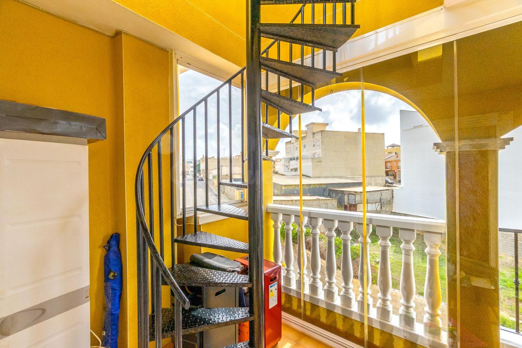 Benijófar, Acogedor Atico dúplex con solárium privado en Ben - foto 4