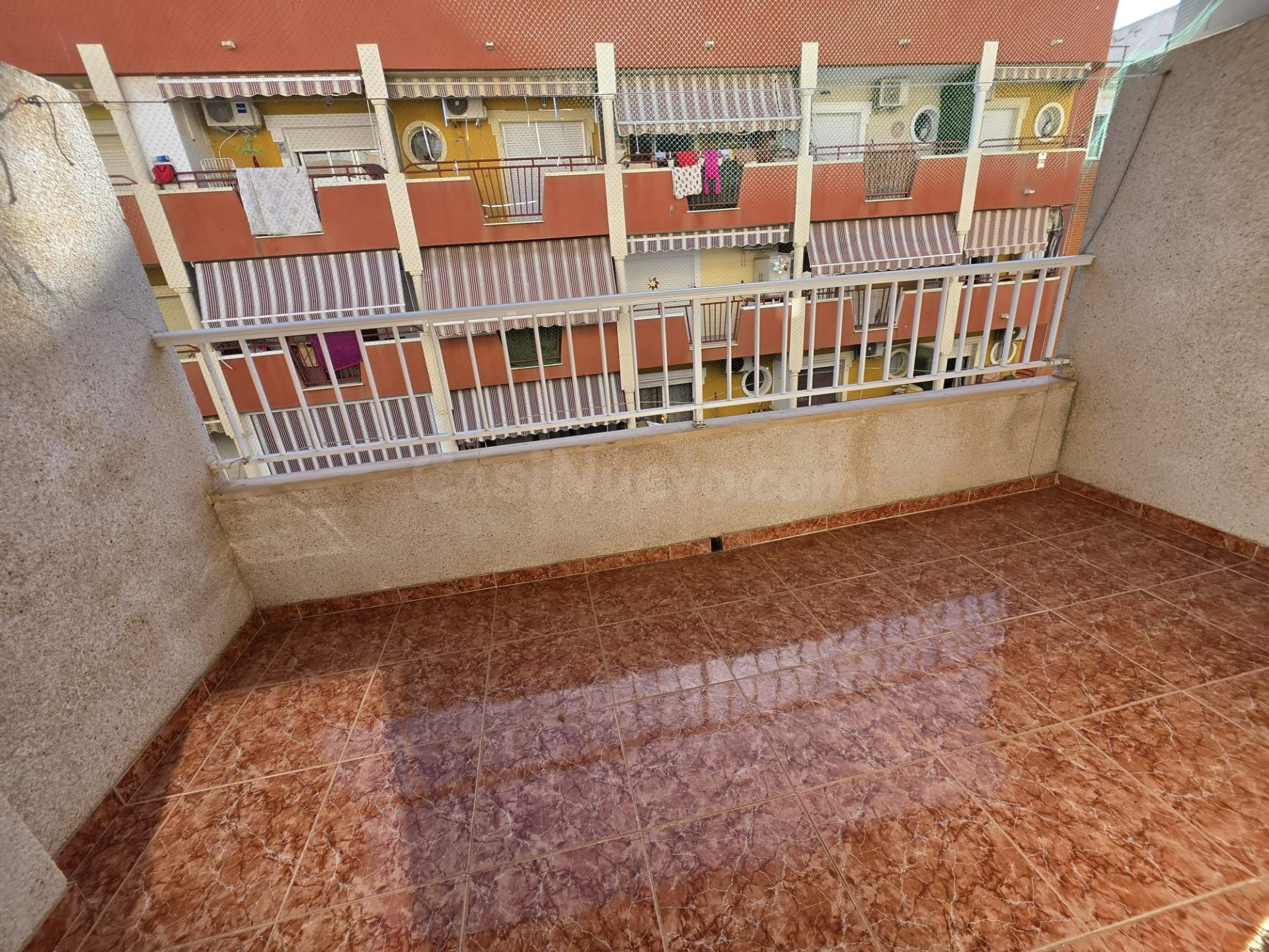 TORREVIEJA ZONA HABANERAS 2 HABS GRAN TERRAZA 165.000€