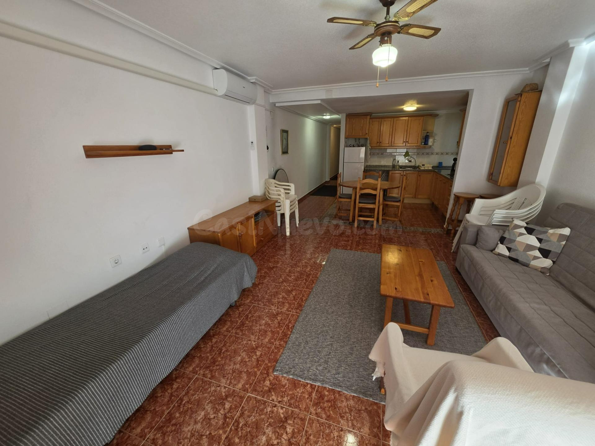 TORREVIEJA ZONA HABANERAS 2 HABS GRAN TERRAZA 165.000€ - foto 4