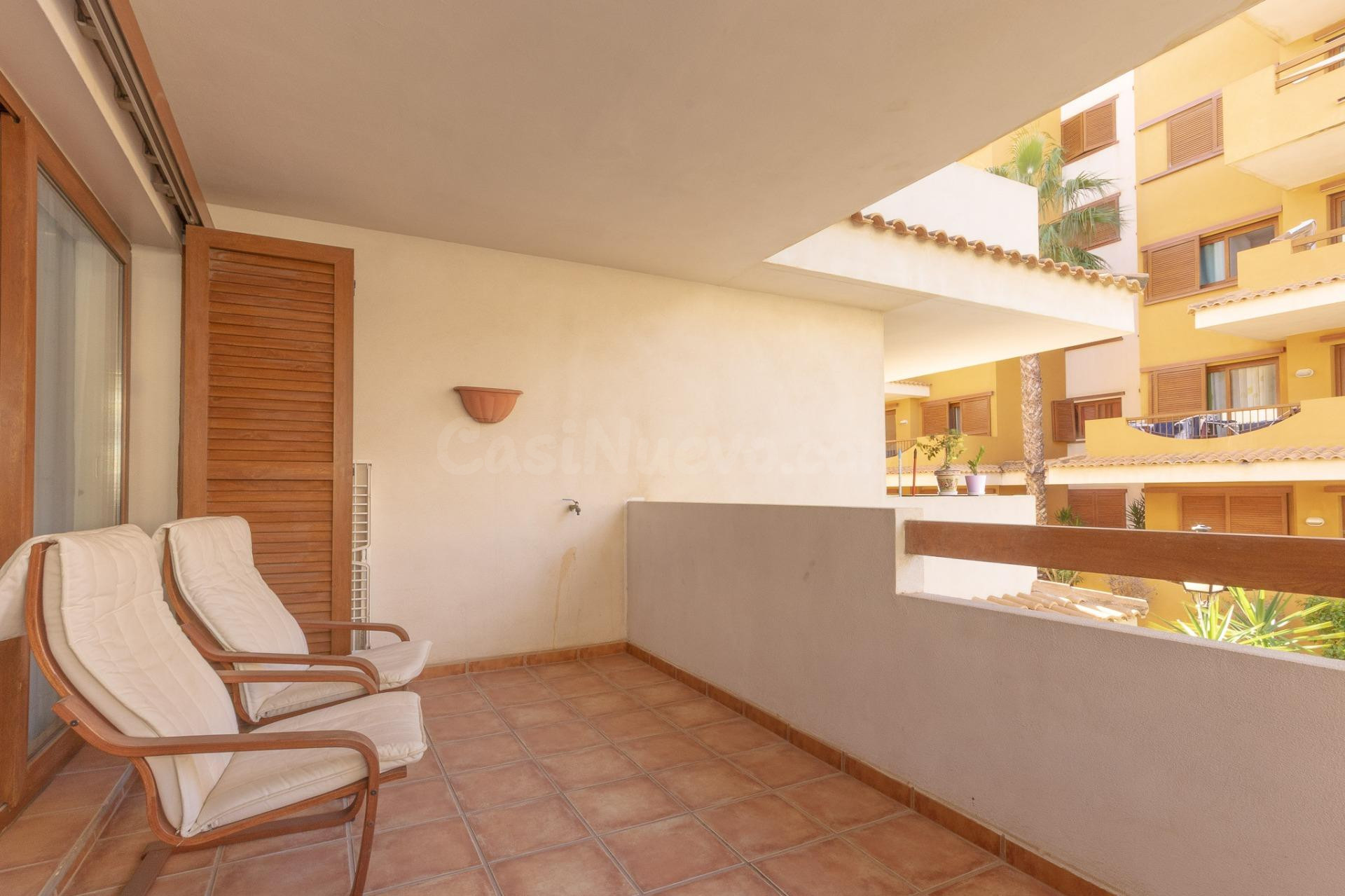 Apartamento de 2 dormitorios y 2 baños en Punta Prima, Orihu - foto 3