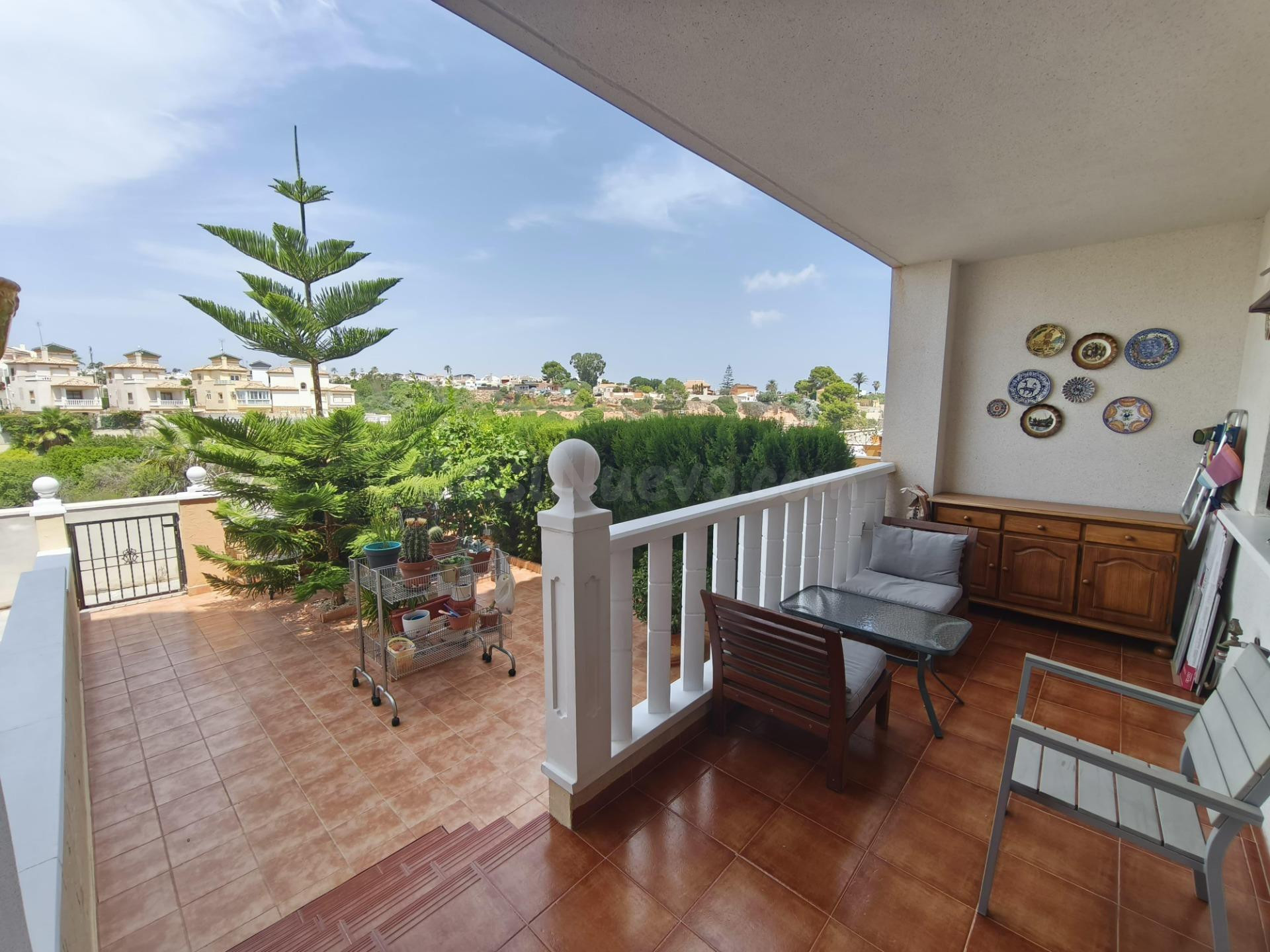 Apartamento de 2 dormitorios y 1 baño en Lomas de Cabo Roig, Orihuela Costa