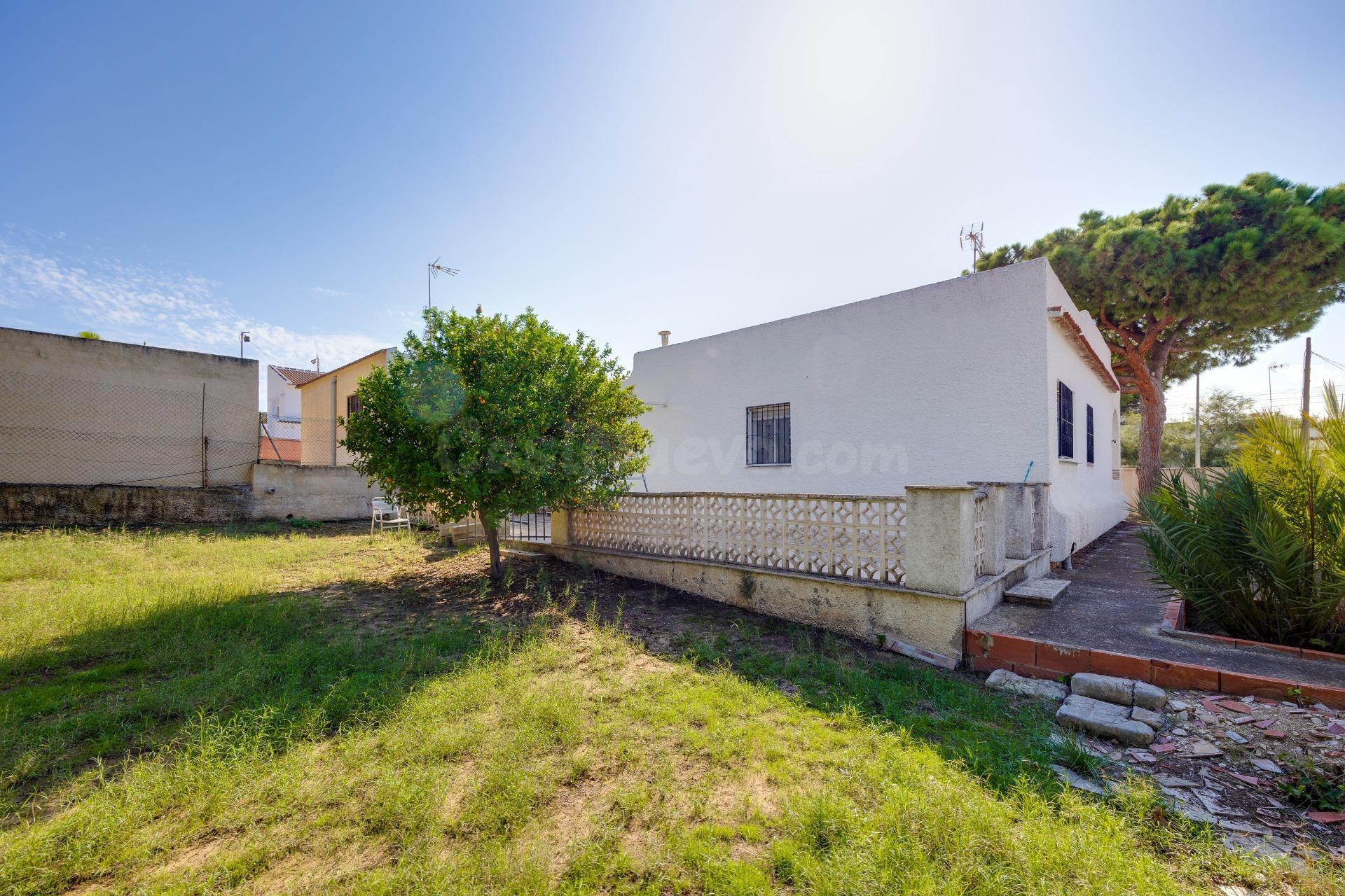CHALET INDEPENDIENTE EN LOS BALCONES, TODO EN UNA PLANTA