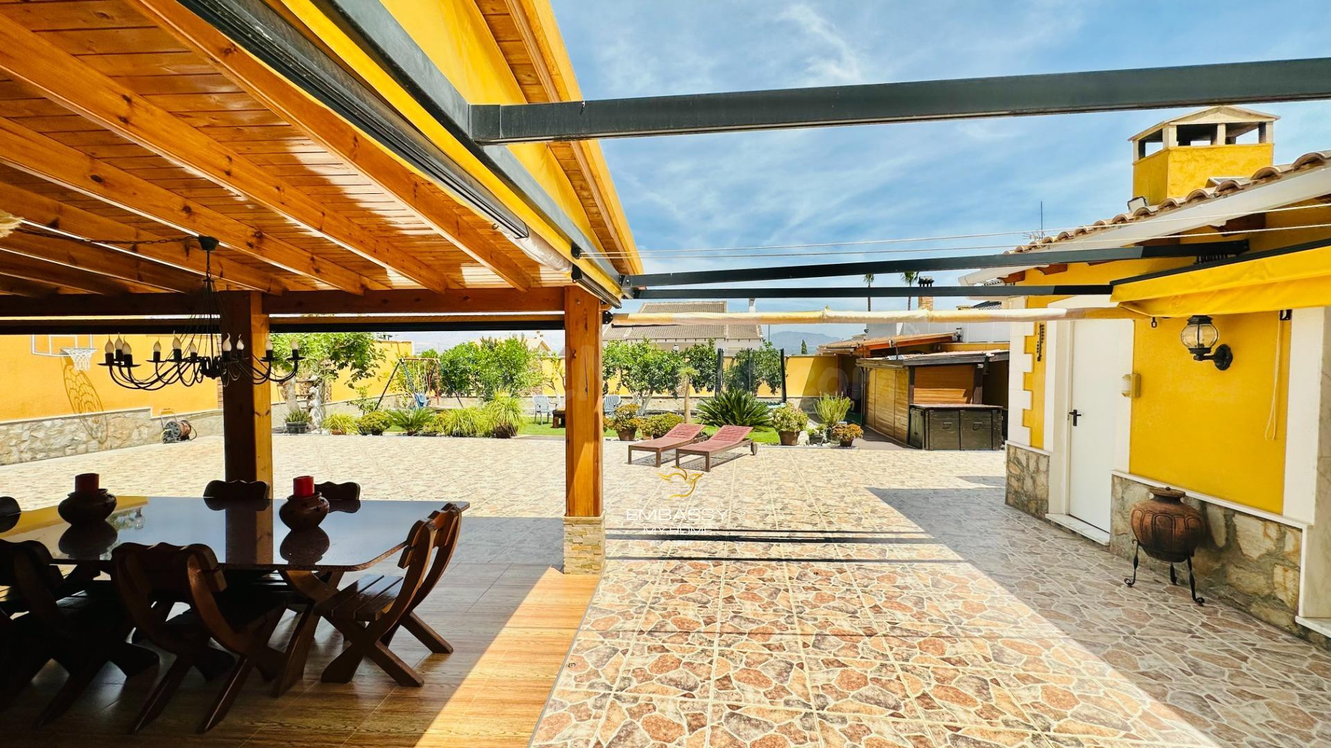 Magnifica villa en Orihuela con piscina privada - foto 5