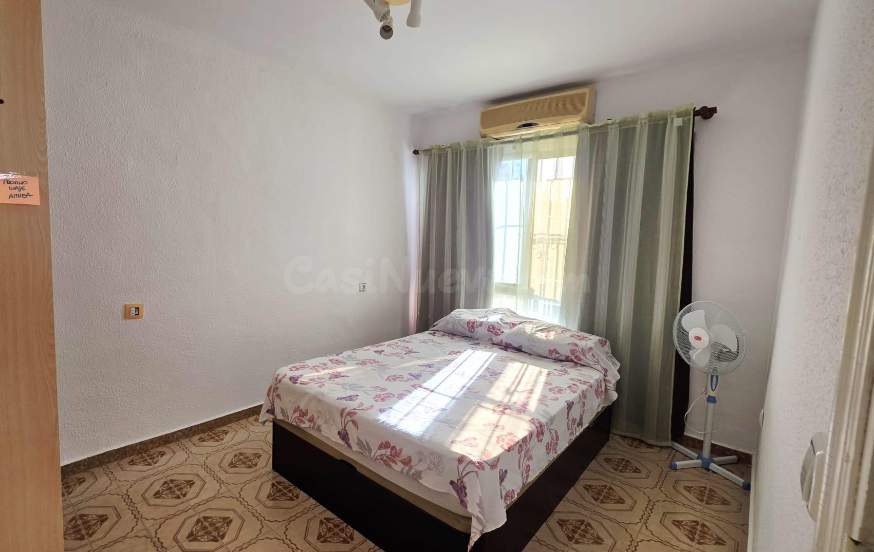 Bungalow de Esquina con Terraza Acristalada e Ingresos Garan - foto 5