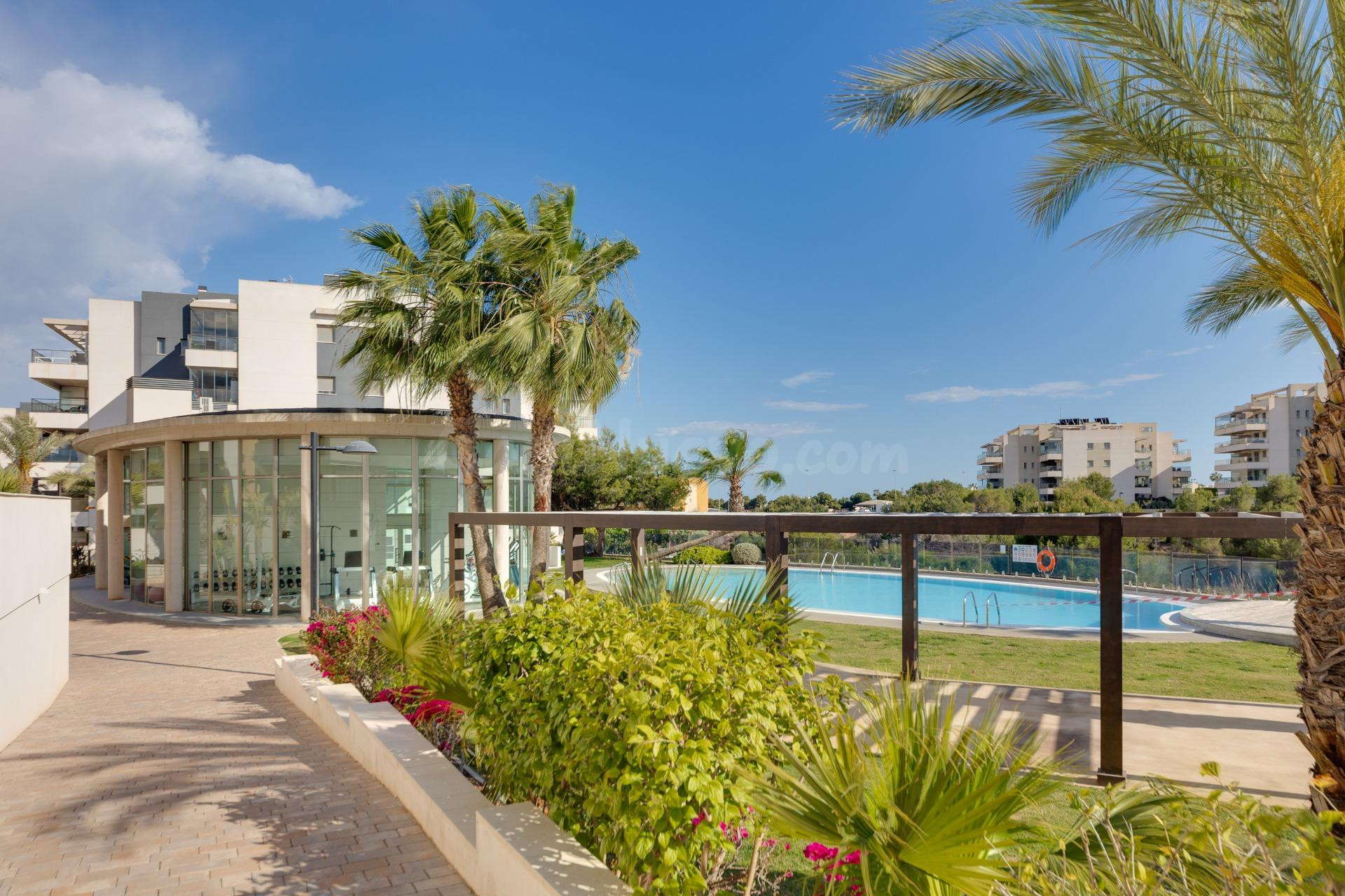 Apartamento con gran terraza y licencia turística en Villama - foto 4