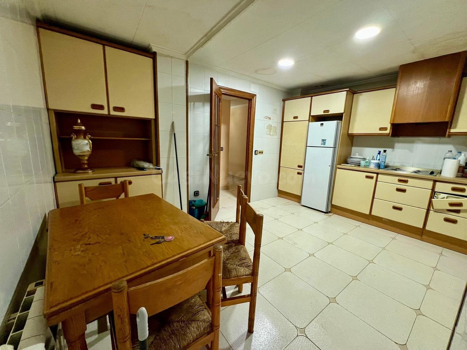 Se vende amplio apartamento en el centro de Torrevieja - foto 4