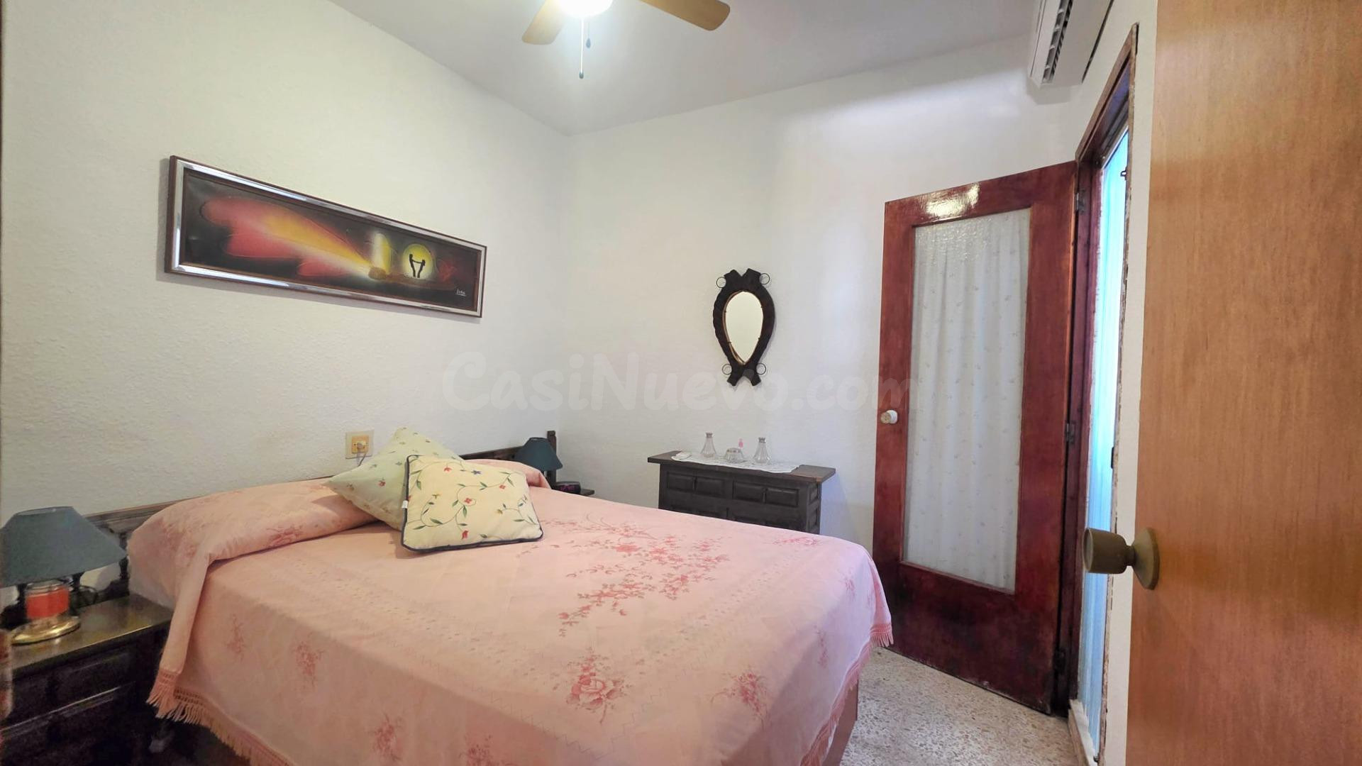 Bungalow con Patio de 25 m2 junto a la Laguna Rosa – Torrevi - foto 5