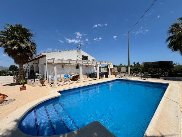 Descubra la combinación perfecta de encanto rural y vida mod - foto 2
