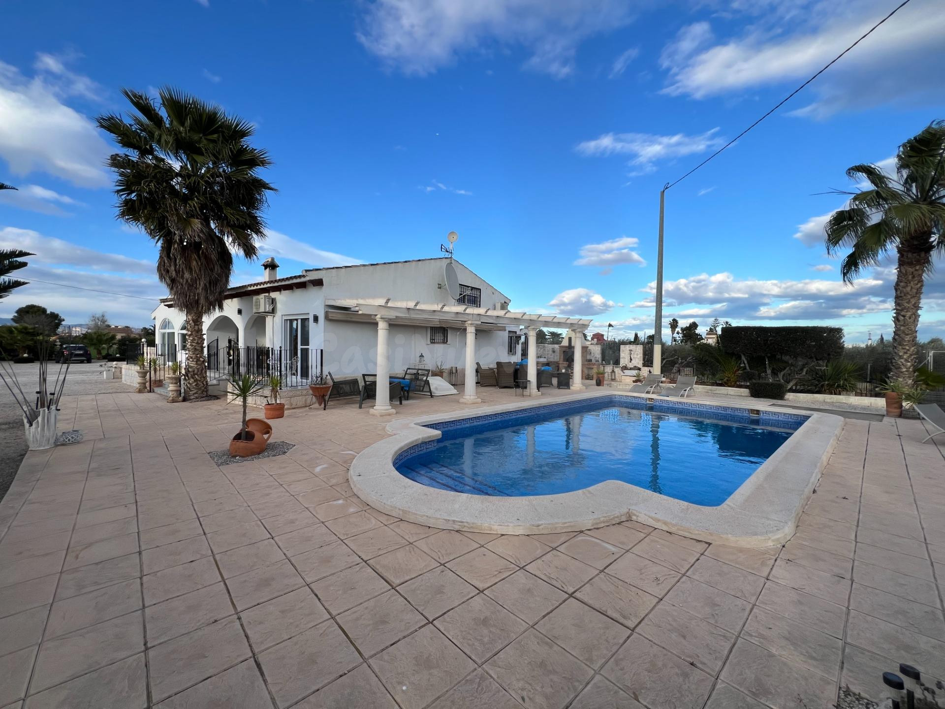 Descubra la combinación perfecta de encanto rural y vida mod - foto 3