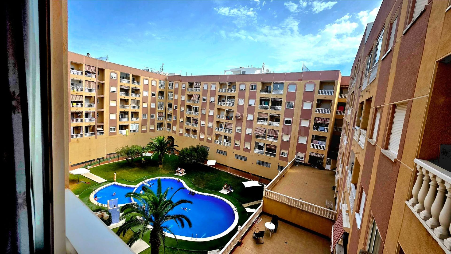 Apartamento de 2 Dormitorios a 800m de la Playa – Zona Parque de las Naciones, Torrevieja