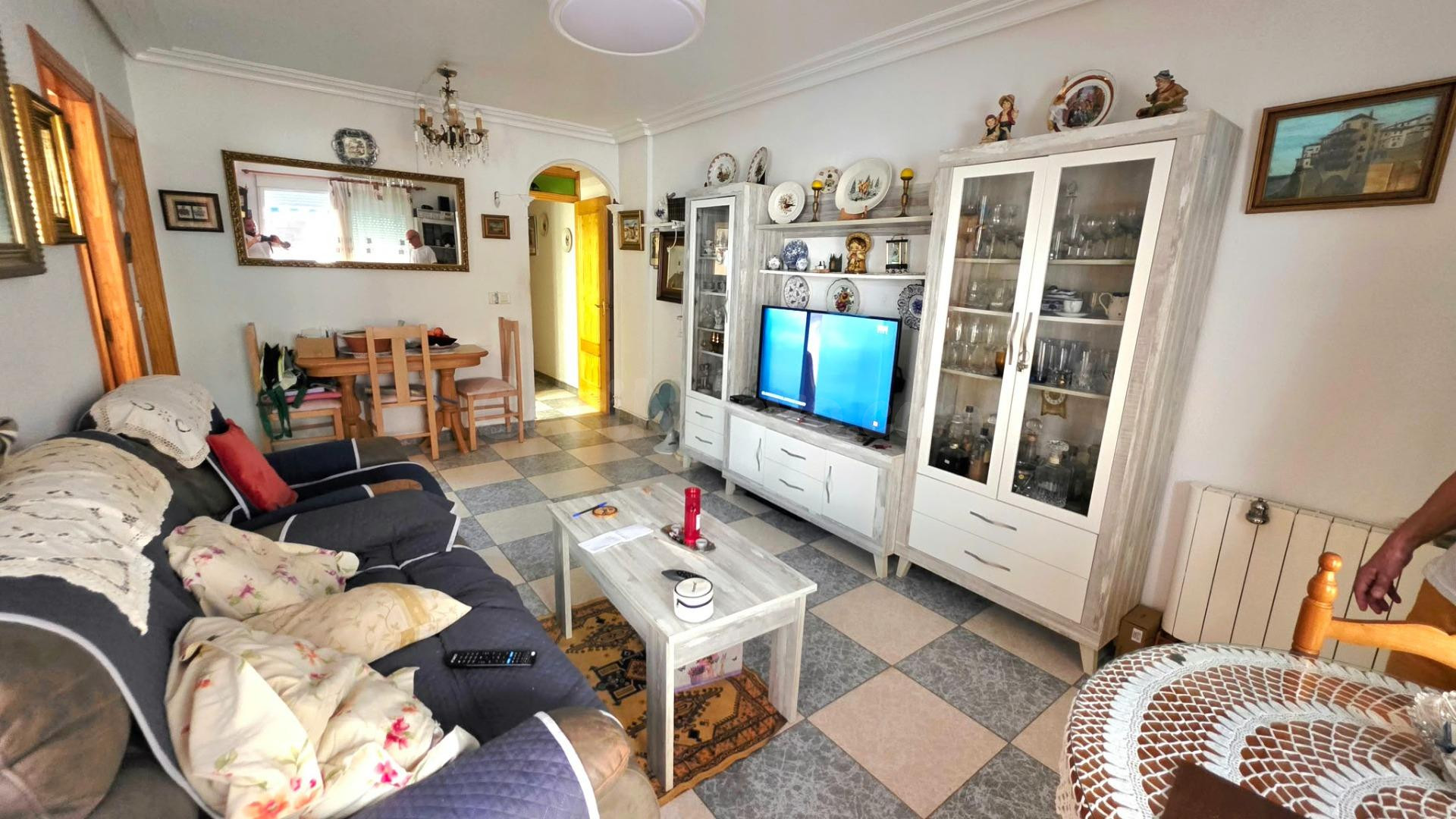 Acogedor Apartamento de 2 habitaciones en La Mata, Torrevieja. - foto 4