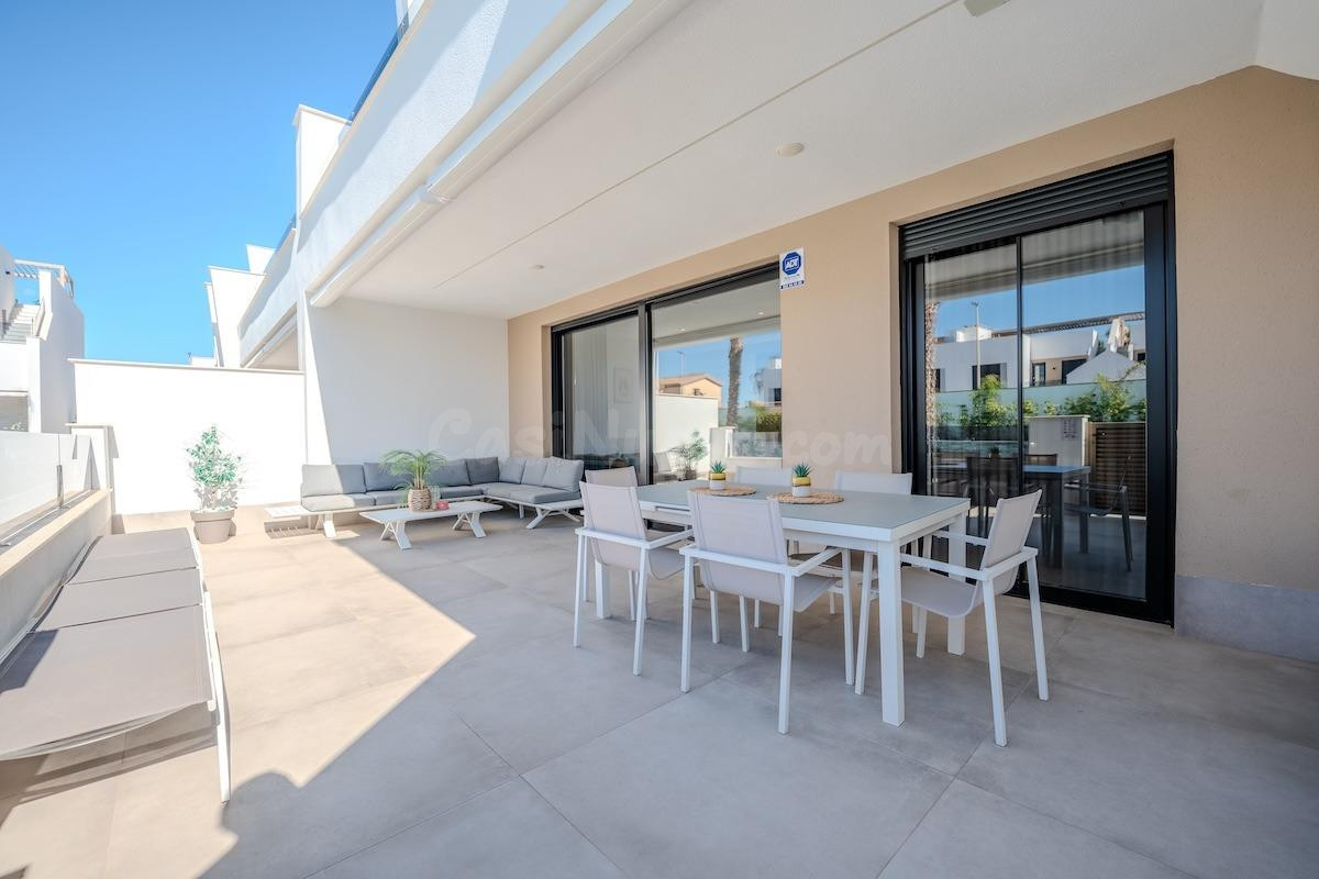 Apartamento de lujo en planta baja - A 850m de la playa en S - foto 2