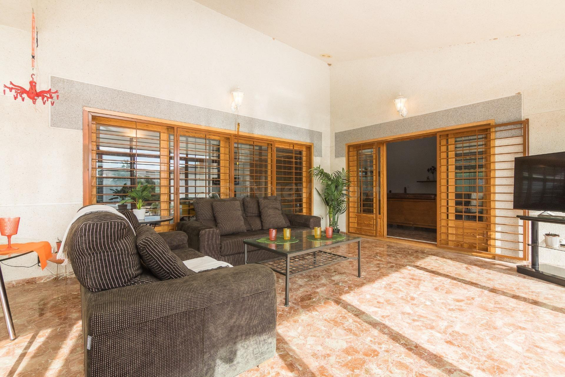 Chalet independiente de lujo en suelo urbanizable - foto 5