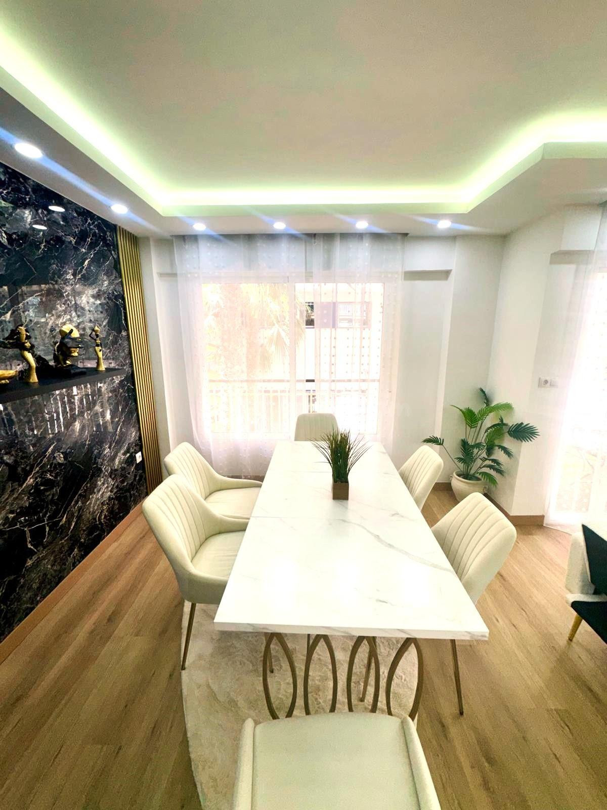 Apartamento reformado de 4 dormitorios en pleno centro de To - foto 4