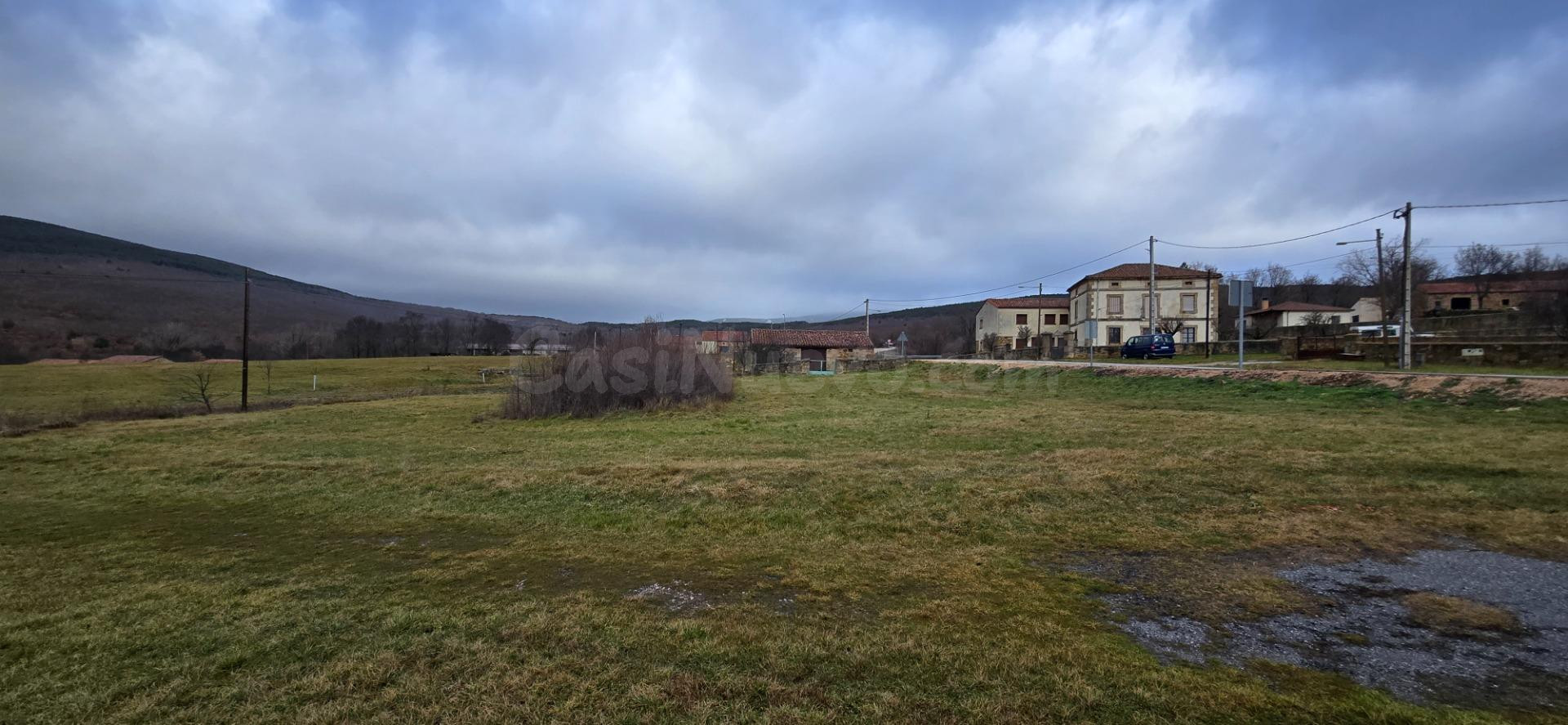 Solar urbano Nº2 en  El Royo- Soria. 423 m2 parcela, 300 m2 const.edificab. aprox por 60.000 € - foto 3