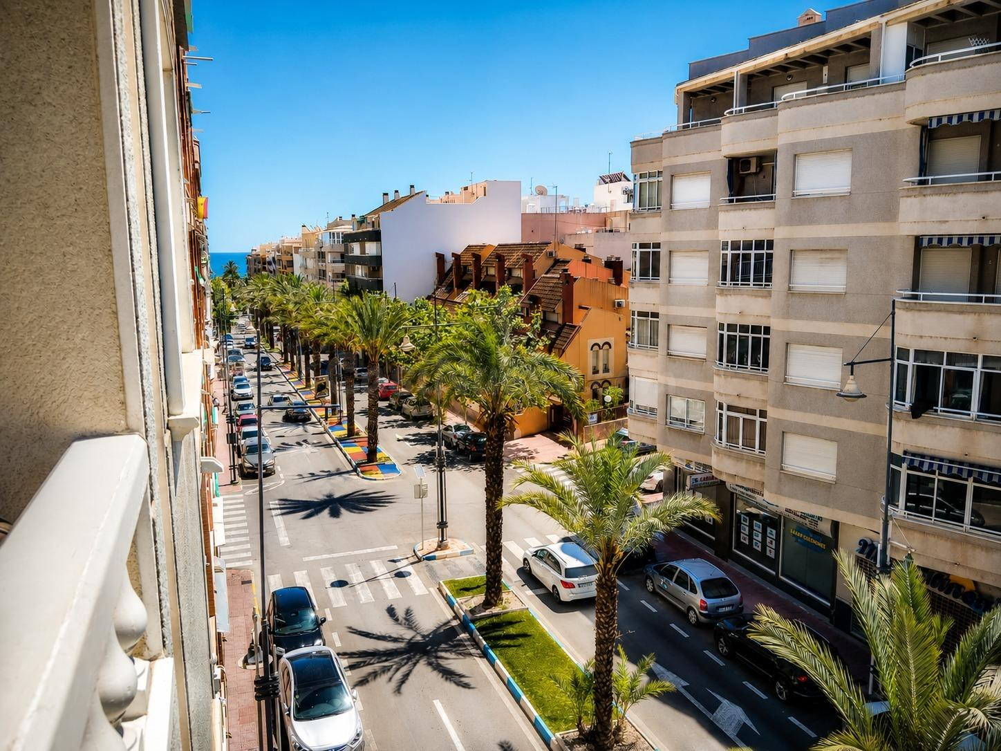 SE VENDE BONITO Y LUMINOSO APARTAMENTO ORIENTADO AL SUR!!!!!