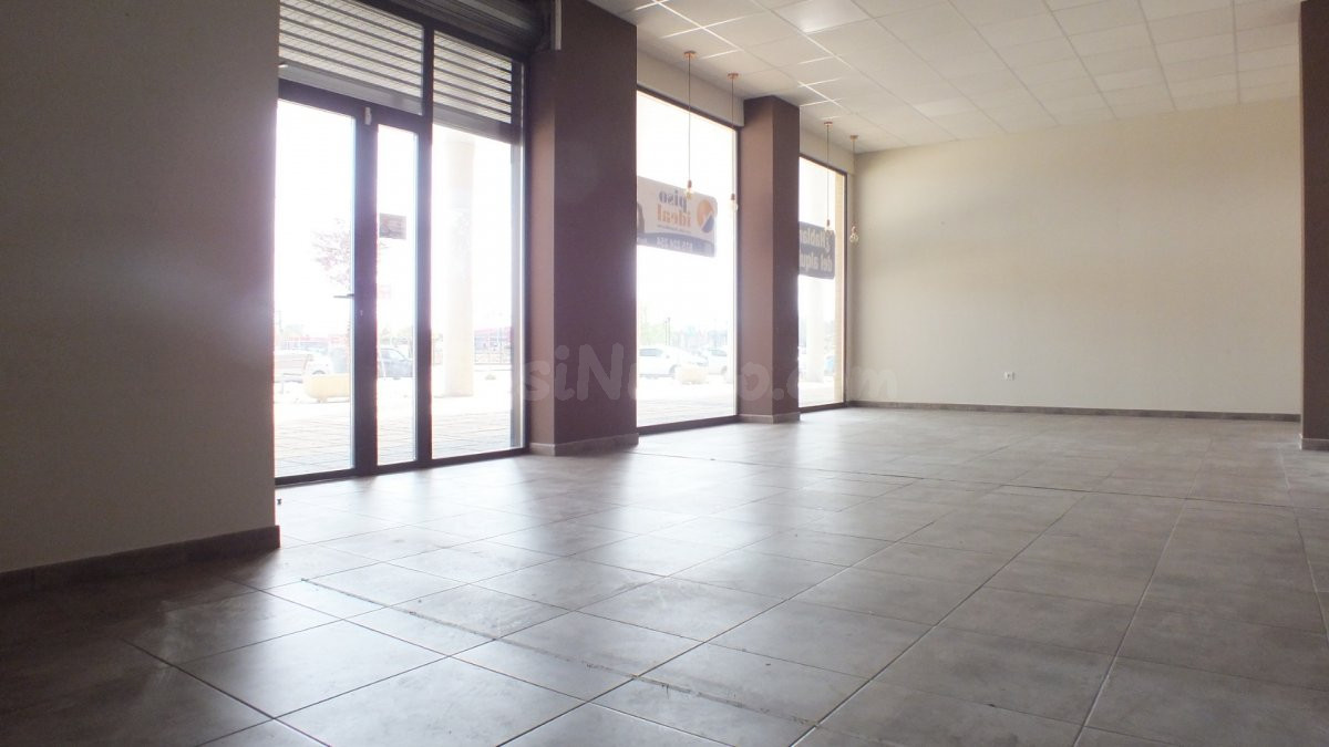 Invierte en rentabilidad comprando este local comercial. ¡Una super oportunidad! - foto 5