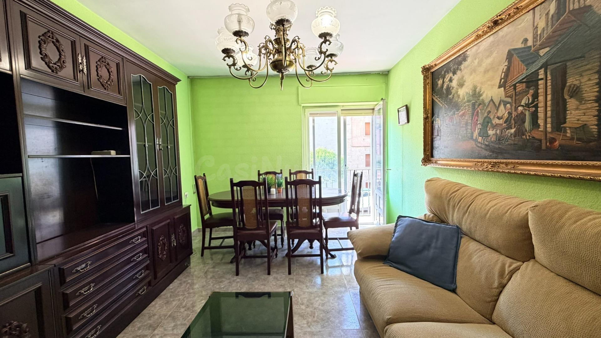 Piso de más de 100 m2 junto a la iglesia de Santo Domingo, con orientación sur y opción de garaje cerrado. - foto 4