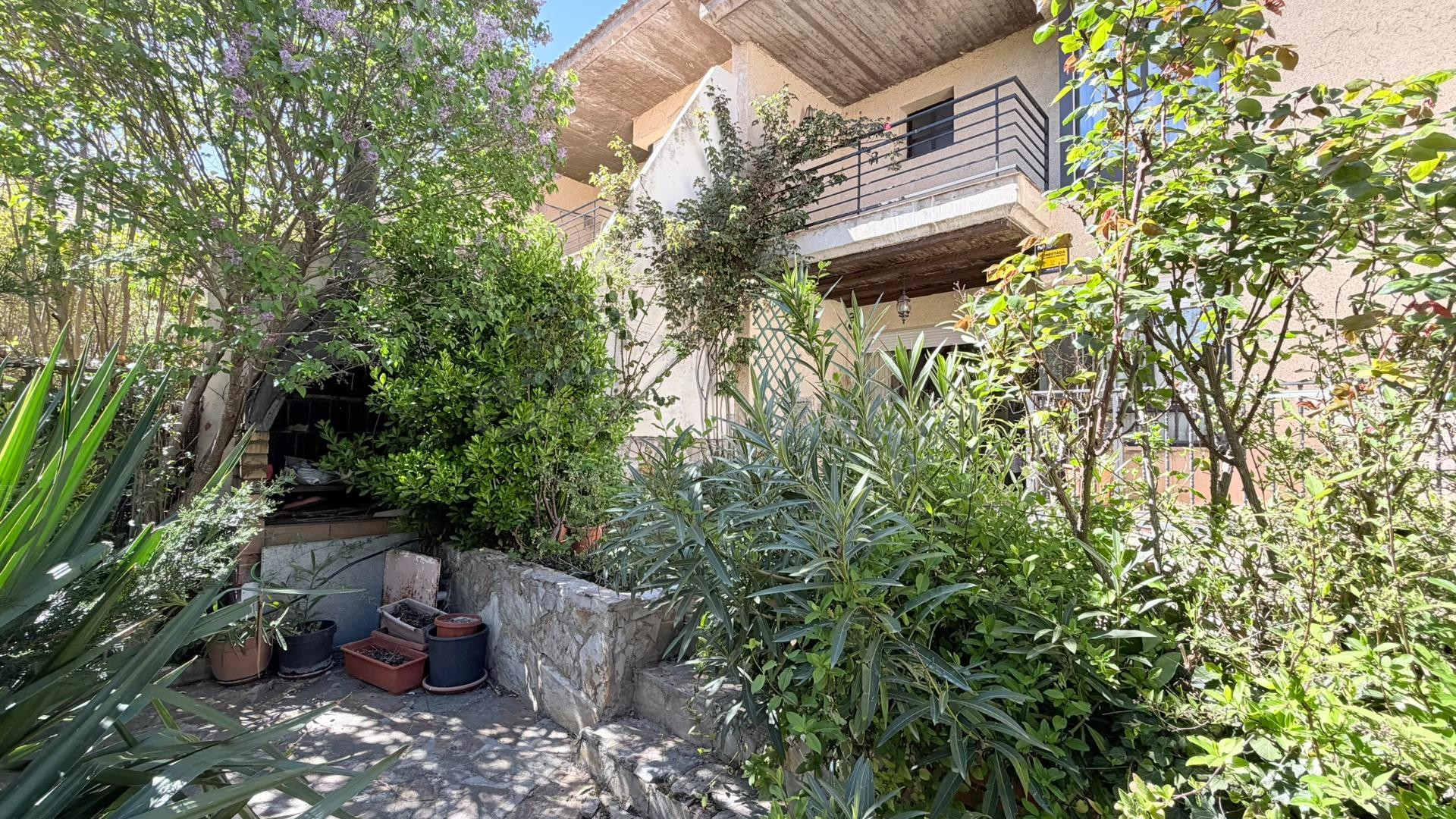Espectacular casa con jardín en Los Pajaritos: espacio, luz y un sinfín de posibilidades. - foto 2