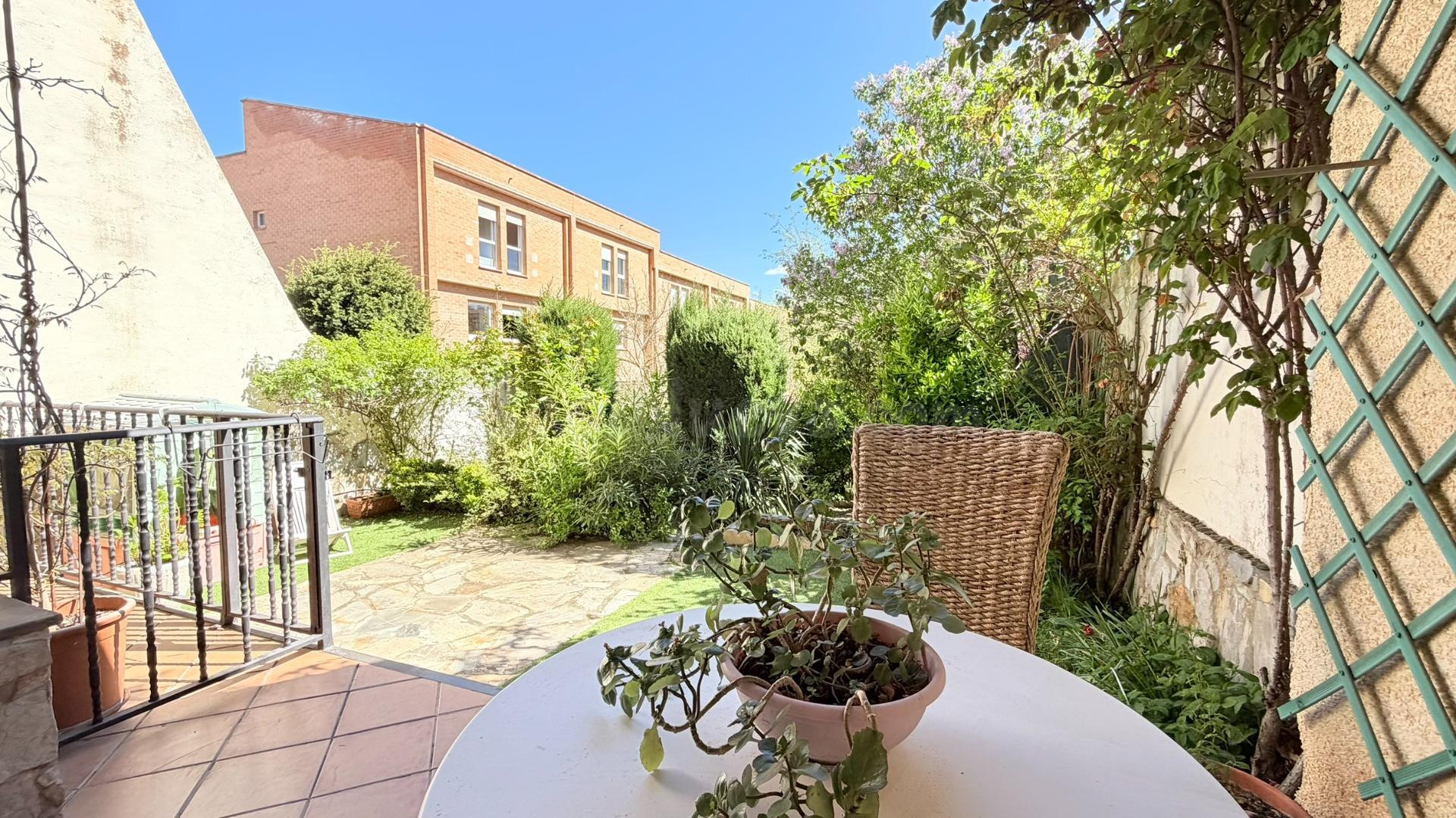 Espectacular casa con jardín en Los Pajaritos: espacio, luz y un sinfín de posibilidades. - foto 4