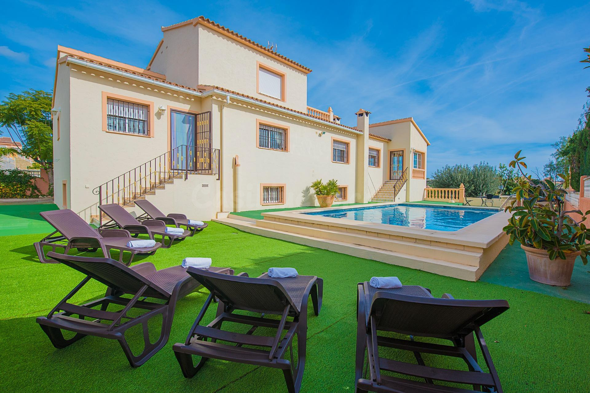 Villa 4 habitaciones 387m² en venta - Garduix