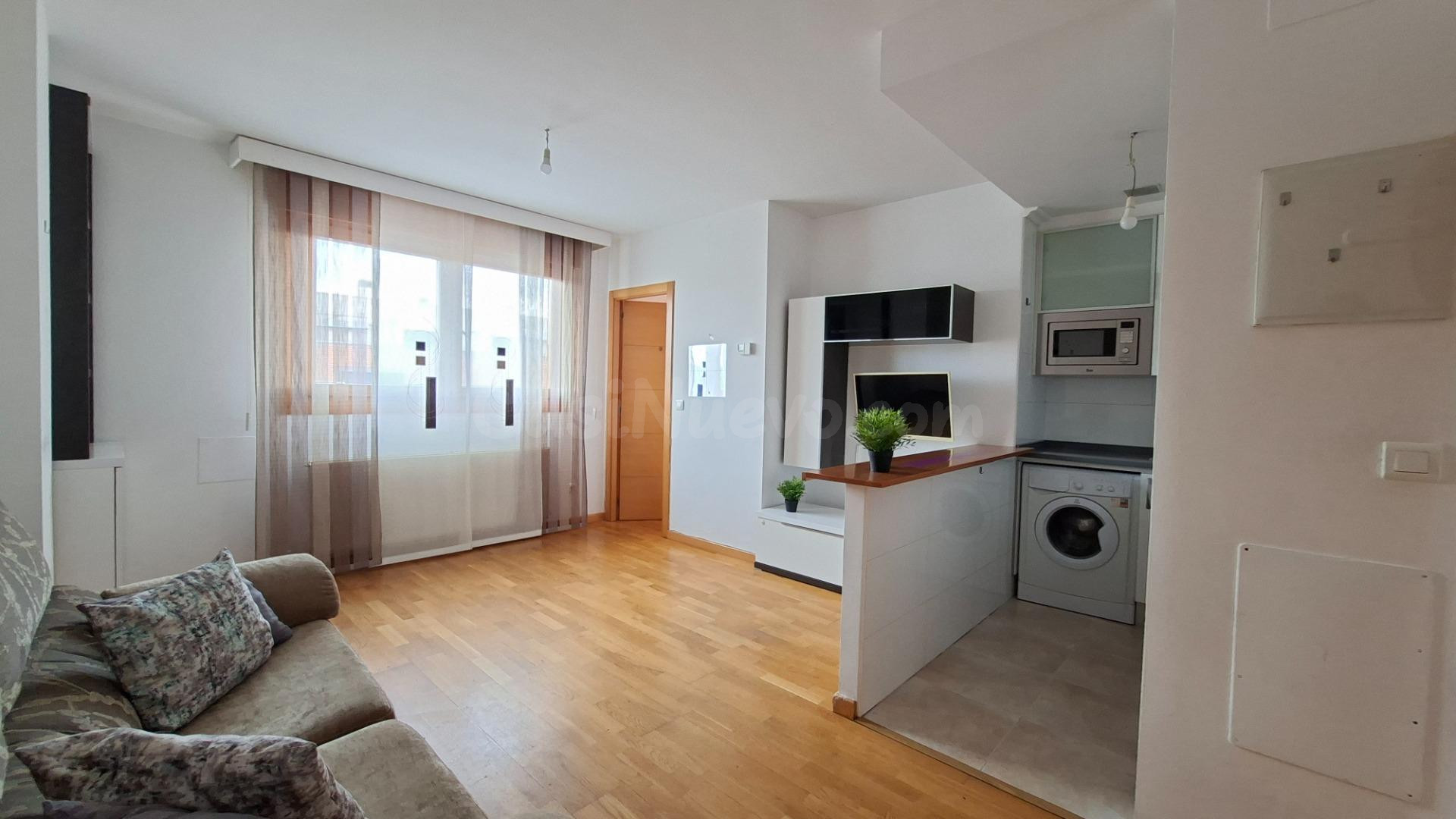 Apartamento en Camaretas: tu primera vivienda o una inversión inteligente.