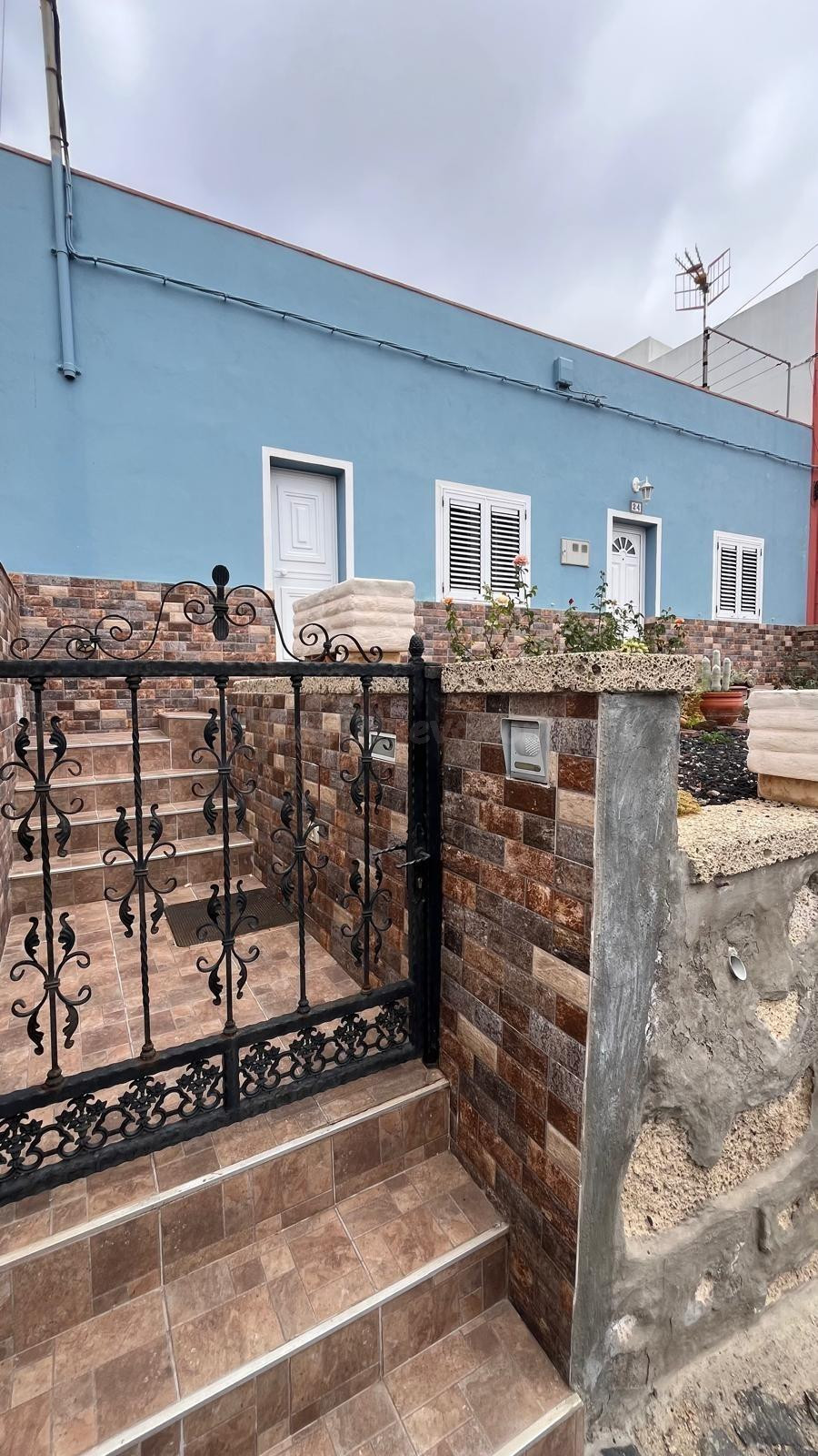 BAJAMOS SU PRECIO !! ÚNICA CASA EN EL SUR DE TENERIFE ! - foto 2
