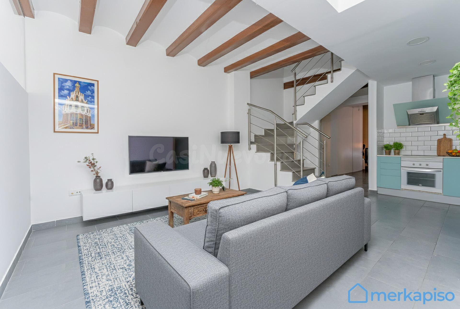Se vende casa adosada totalmente reformada en la Colonia Güe