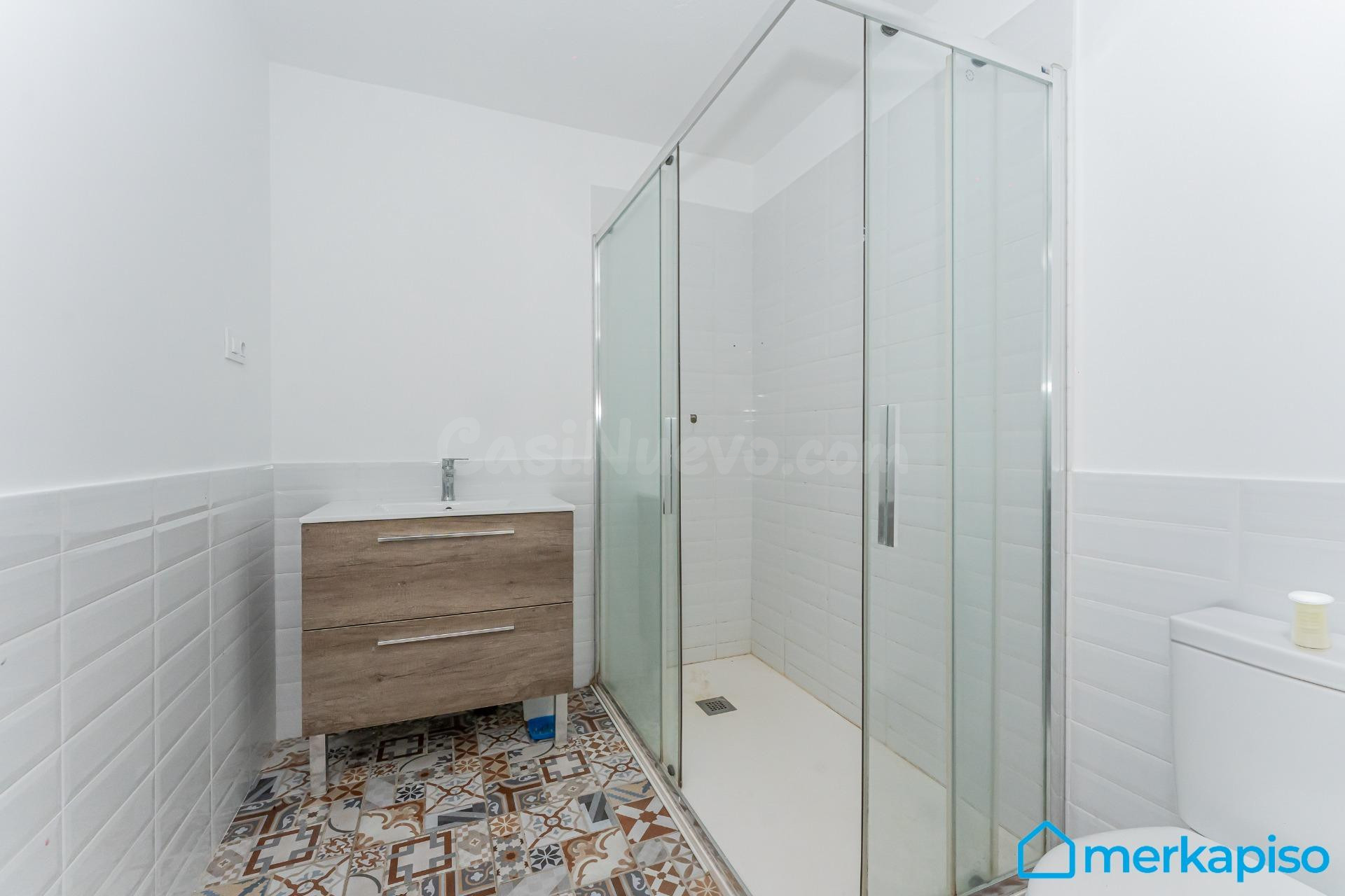 Se vende casa adosada totalmente reformada en la Colonia Güe - foto 3