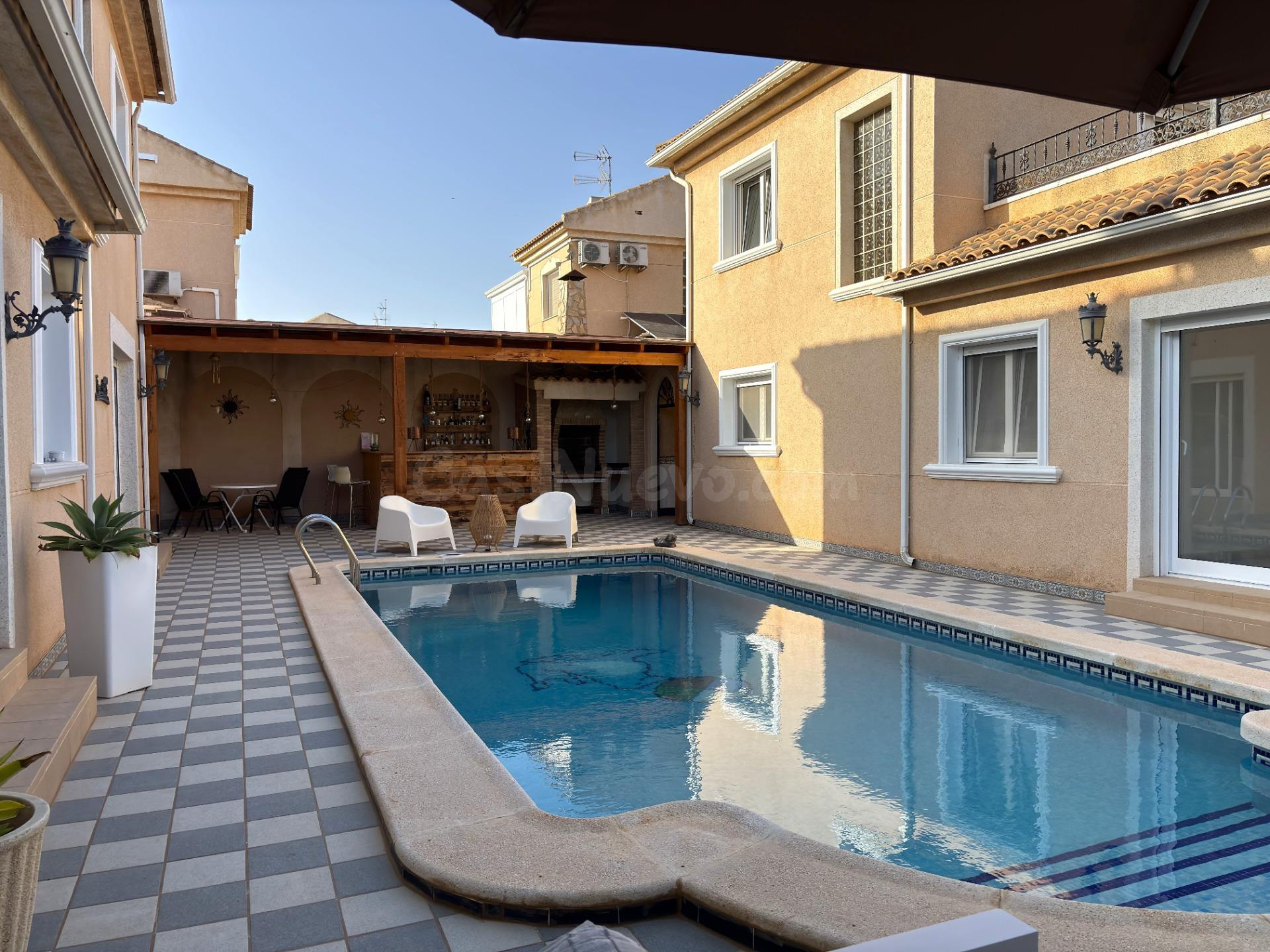¡Dos villas independientes en una misma parcela cerca del ma - foto 5