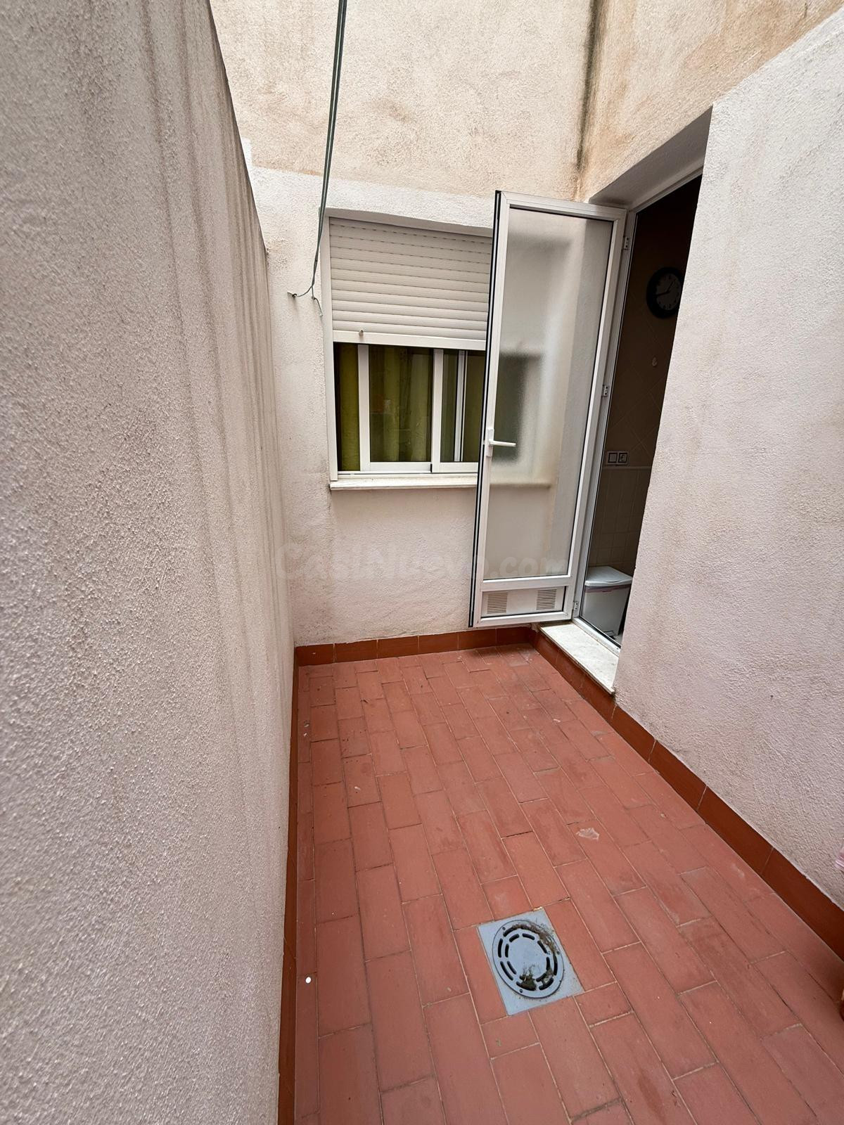SE VENDE BONITO Y ACOGEDOR ORIENTADO AL SUR!!! PISCINA COMUN - foto 5
