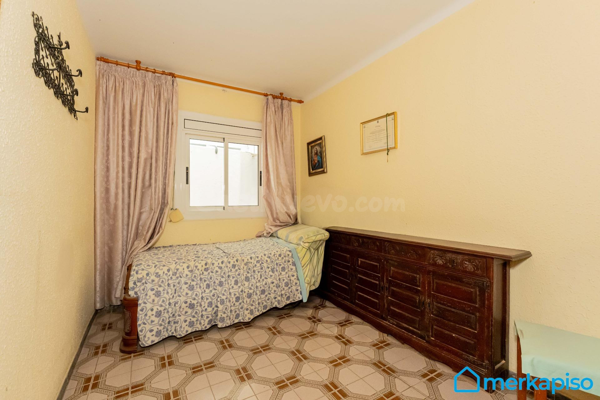 Se vende piso de 3 dormitorios en Viladecans - foto 3