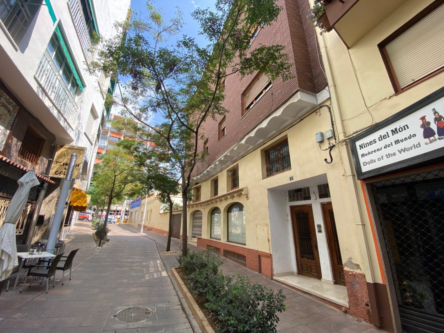 Edificio 8 habitaciones 580m² en venta - Centro