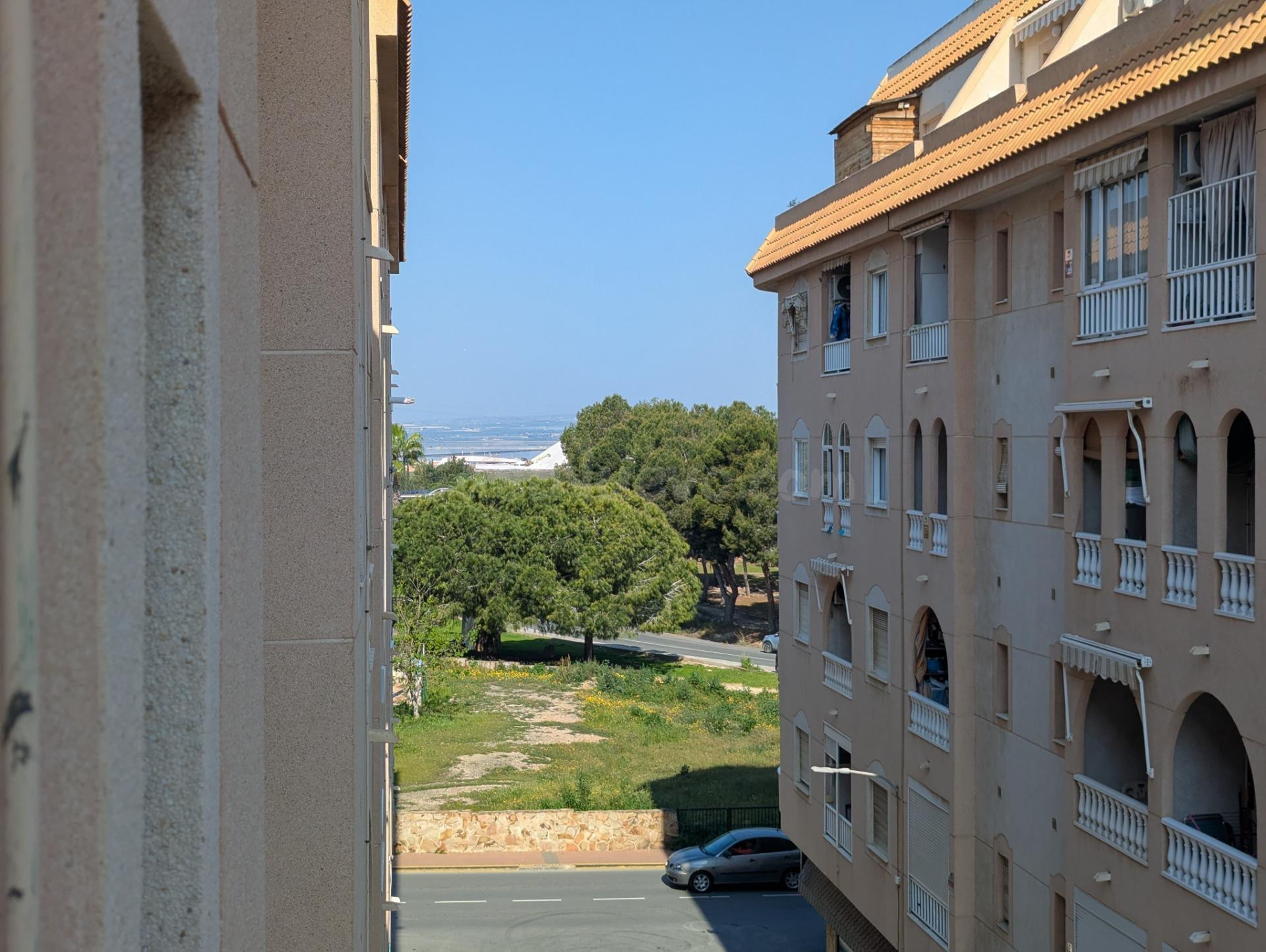 2 dormitorios + garaje, a 200 metros playa de los Naufragos - foto 5