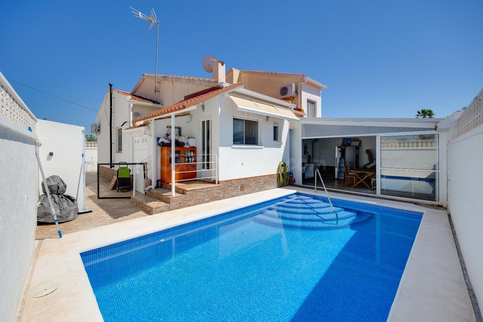 Villa a la venta en San Fulgencio