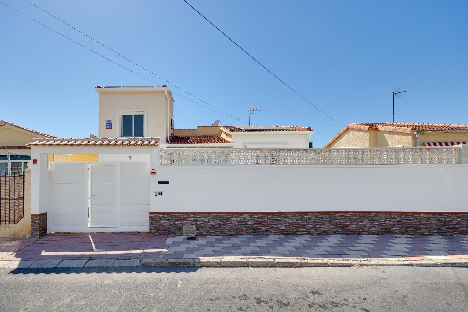 Villa a la venta en San Fulgencio - foto 2