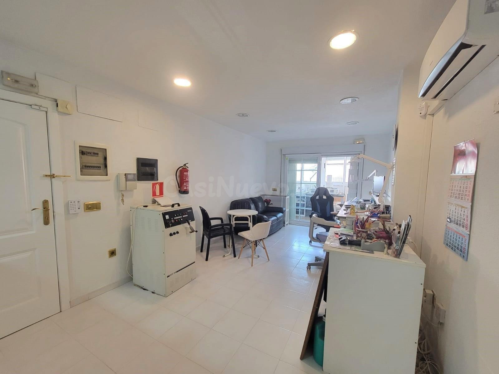 Apartamento con patio a 10 minutos de la Playa del Cura