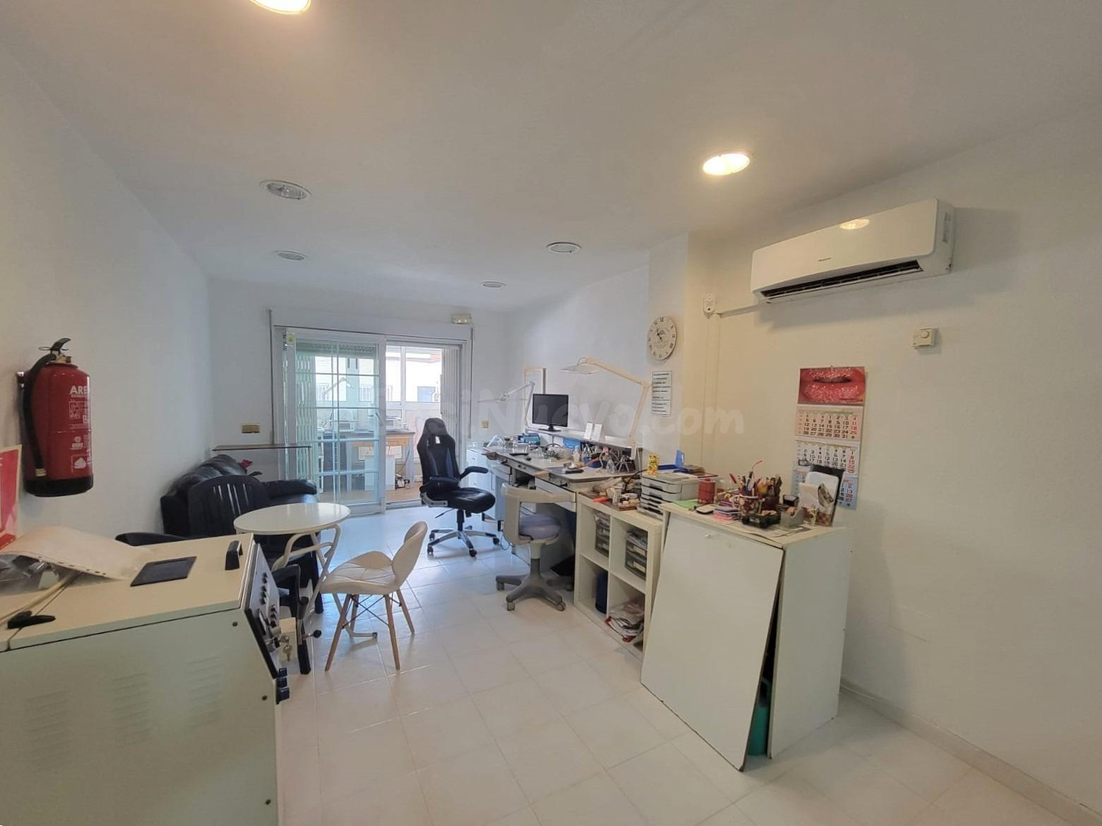 Apartamento con patio a 10 minutos de la Playa del Cura - foto 3
