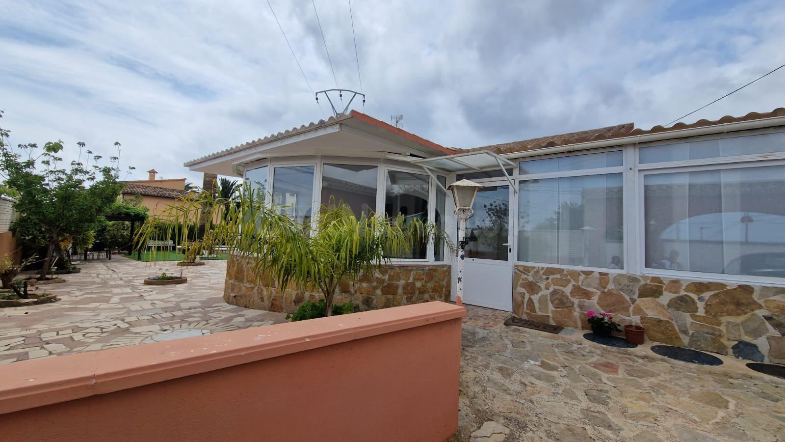 Villa 3 habitaciones 198m² en venta - Cometa