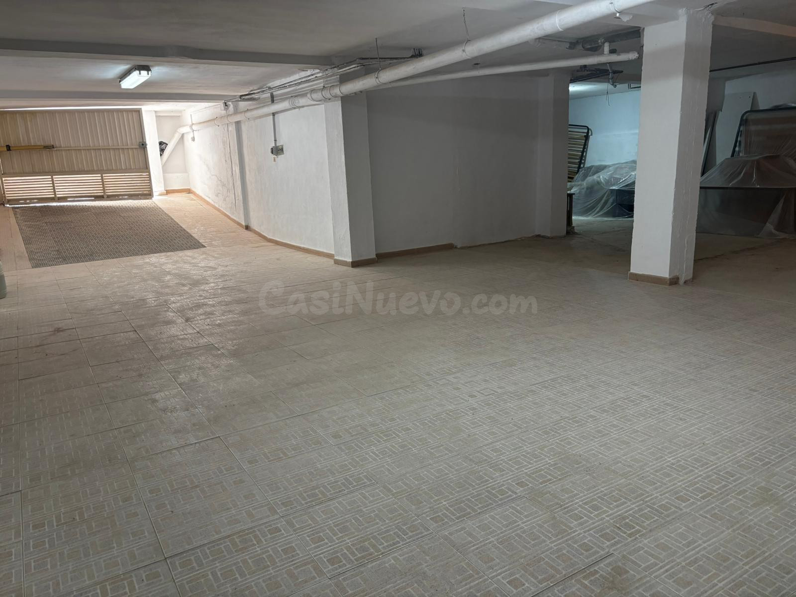 SE VENDE 3 PLAZAS DE GARAJE CONJUNTAS EN EL CORAZÓN DE LA PL - foto 4