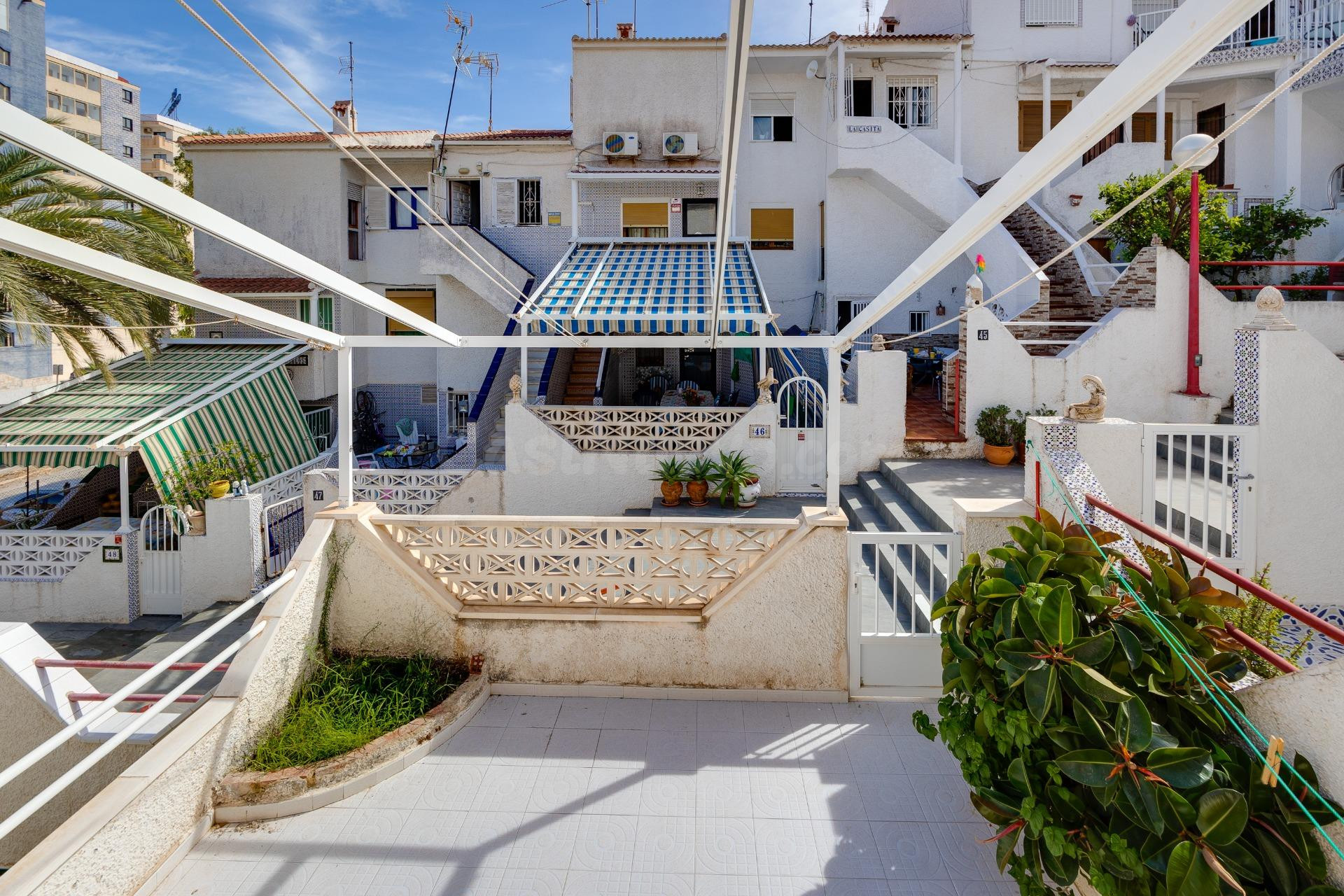 SE VENDE BONITO BUNGALOW EN PLANTA BAJA, ORIENTADO AL SUR!!! - foto 3
