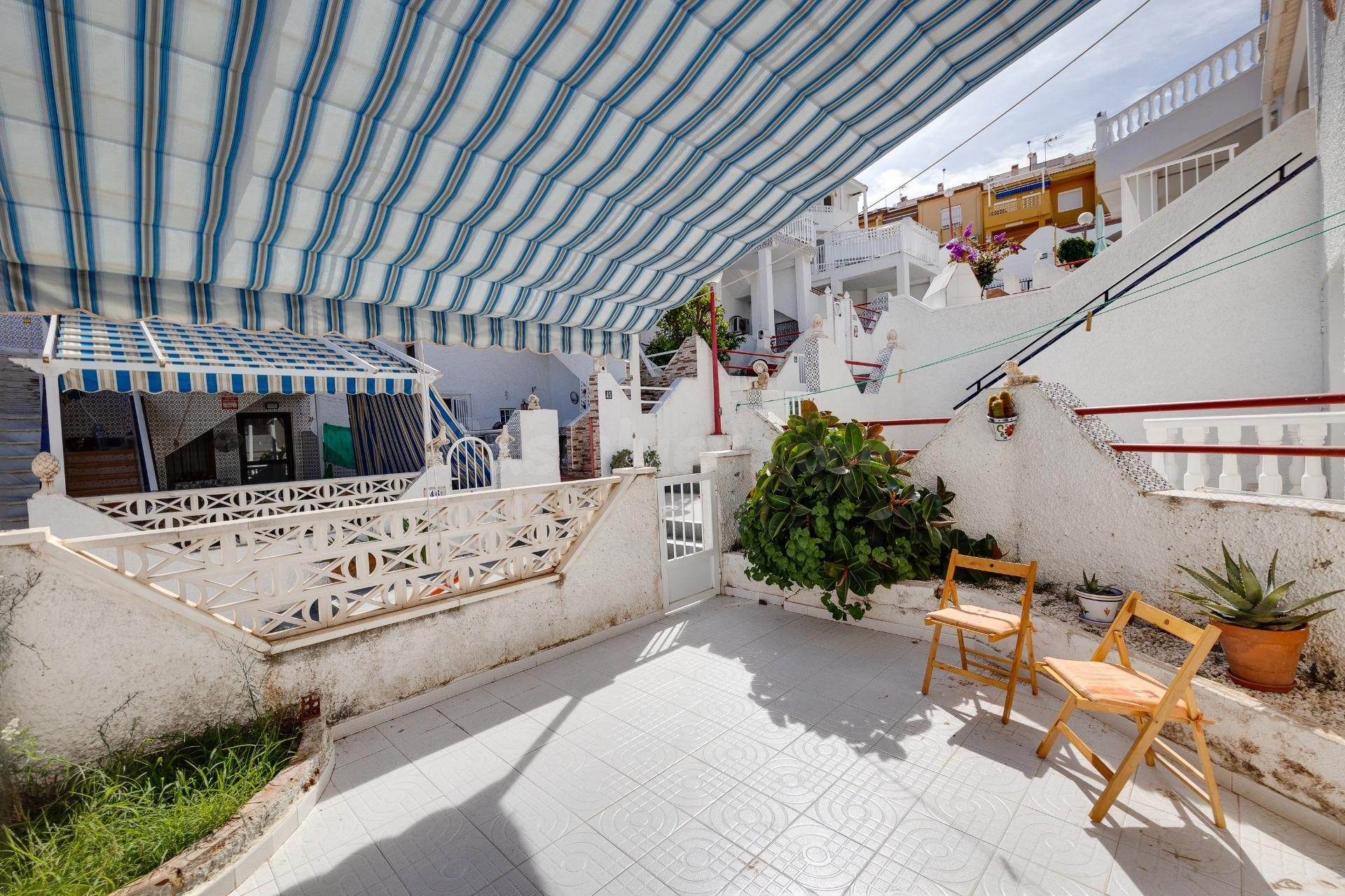 SE VENDE BONITO BUNGALOW EN PLANTA BAJA, ORIENTADO AL SUR!!! - foto 5