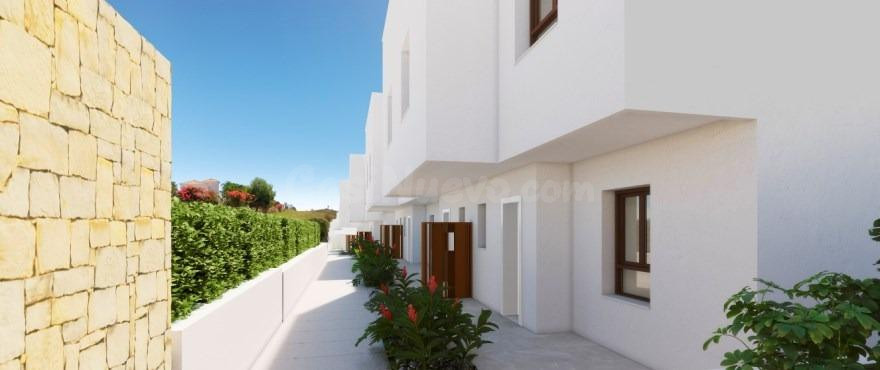 Exclusiva vivienda adosada de obra nueva en La Cala de Mijas - foto 3