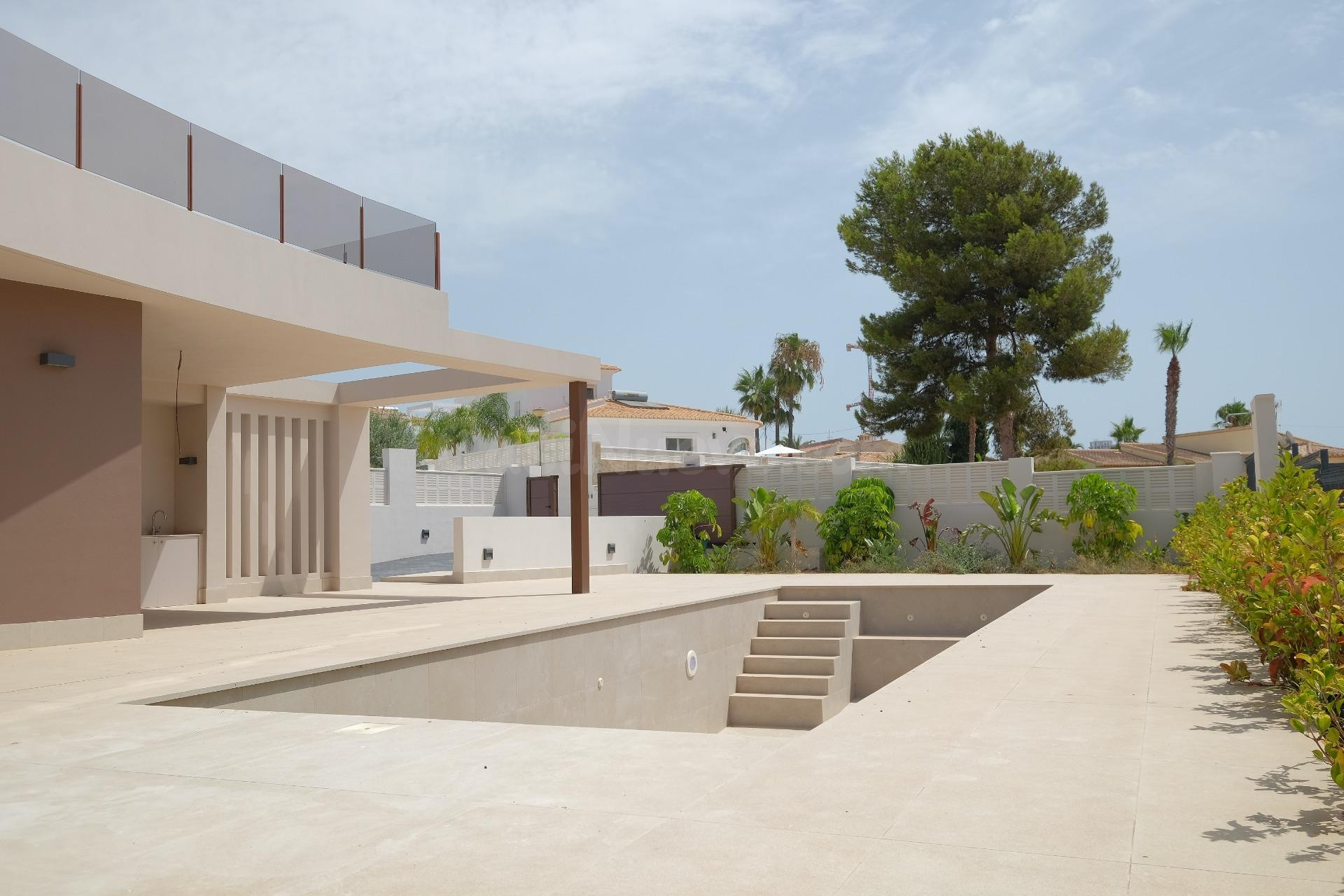 Exclusiva villa de obra nueva en Marisol Park, una de las urbanizaciones más prestigiosas de Calpe - foto 4