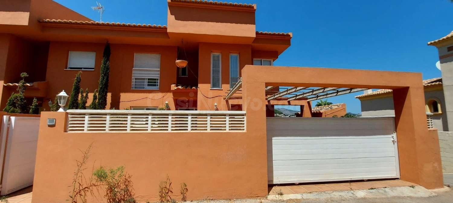 Chalet 4 habitaciones 287m² en venta - Casanova