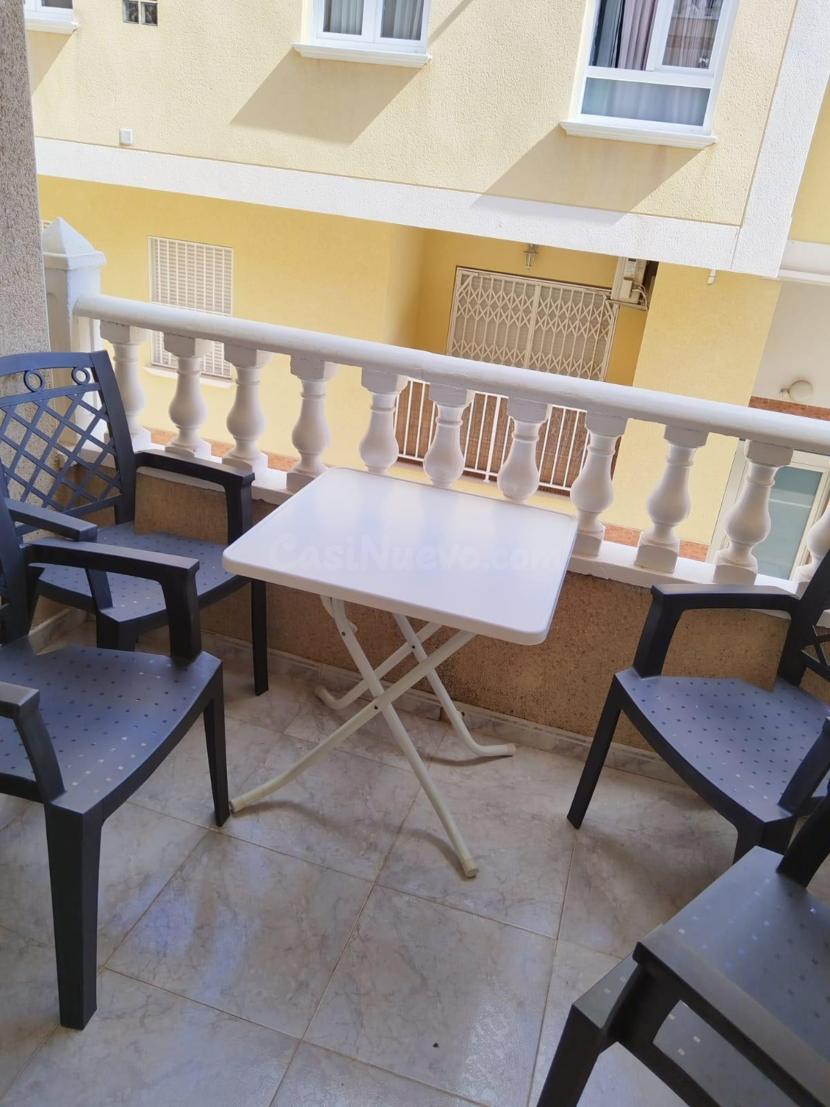 APARTAMENTO DE 2 DORMITORIOS 1 BAÑO EN TORREVIEJA (PLAYA DEL - foto 4